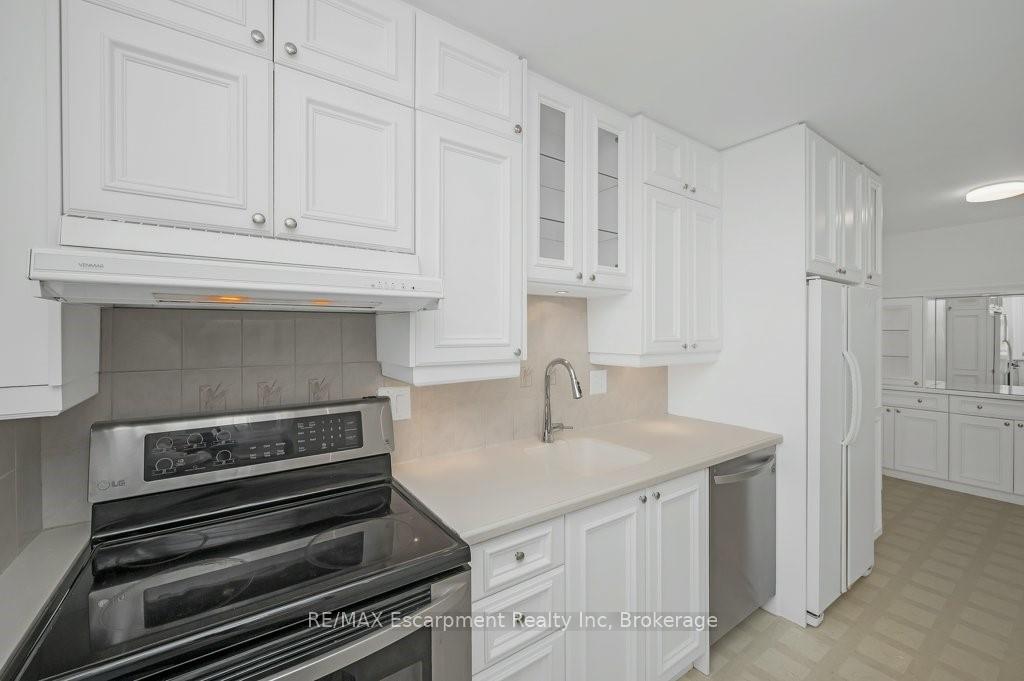 Photo 11 of Unit 201, 9 Grant Boulevard, Hamilton, Dundas — HOMEH