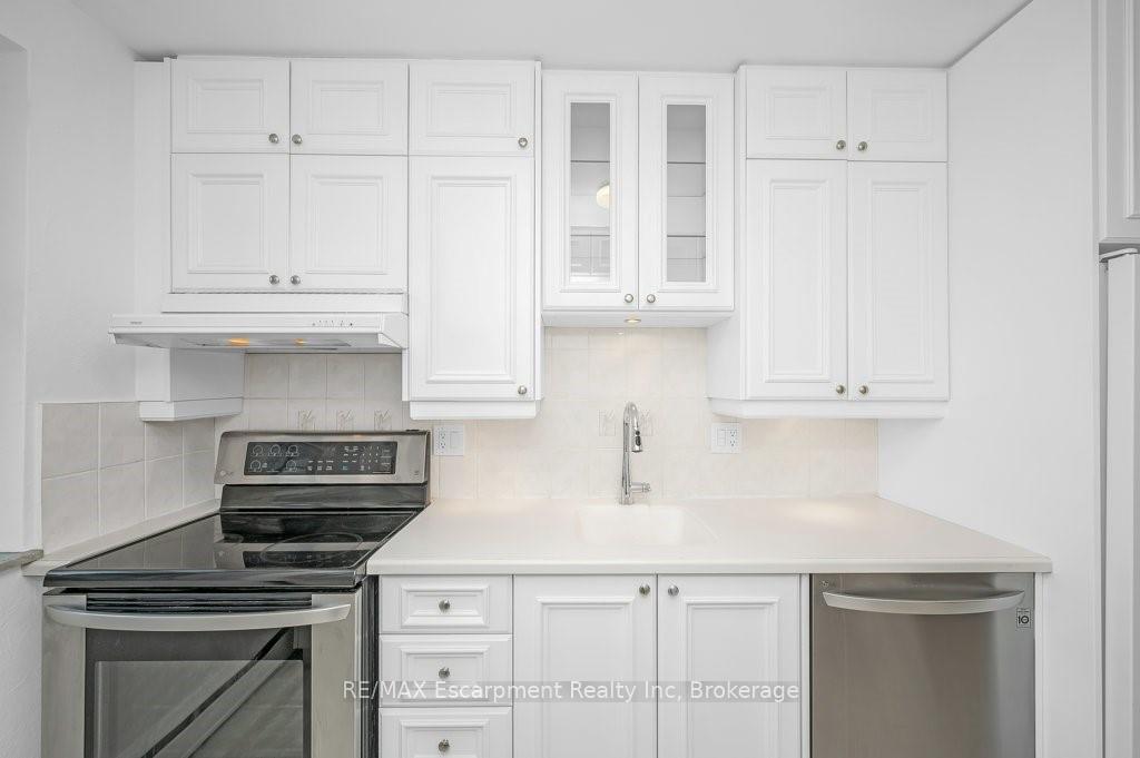 Photo 12 of Unit 201, 9 Grant Boulevard, Hamilton, Dundas — HOMEH