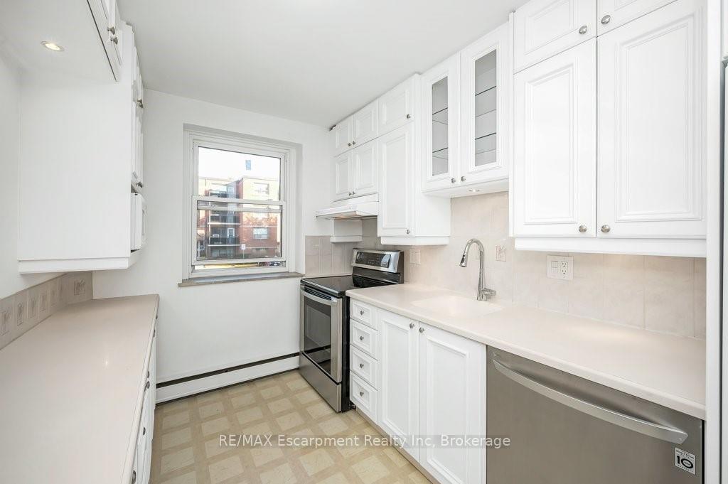 Photo 13 of Unit 201, 9 Grant Boulevard, Hamilton, Dundas — HOMEH