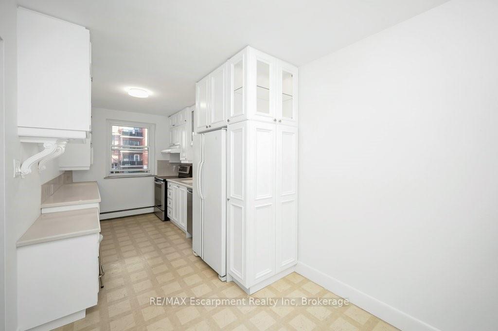 Photo 15 of Unit 201, 9 Grant Boulevard, Hamilton, Dundas — HOMEH