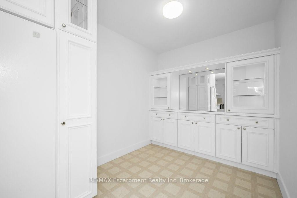 Photo 17 of Unit 201, 9 Grant Boulevard, Hamilton, Dundas — HOMEH