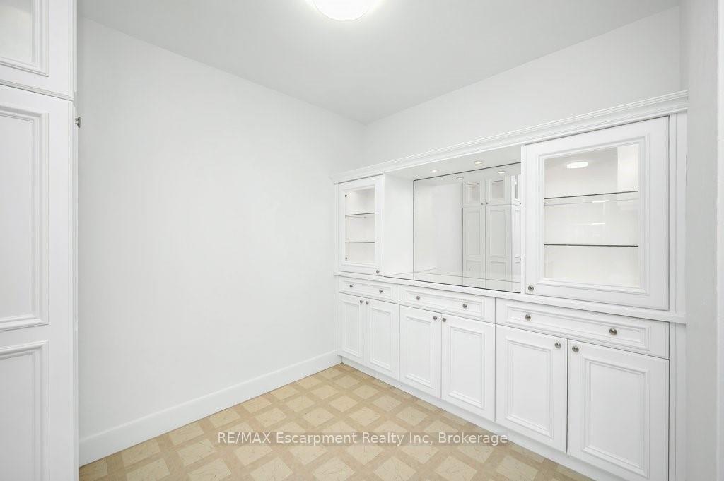 Photo 18 of Unit 201, 9 Grant Boulevard, Hamilton, Dundas — HOMEH