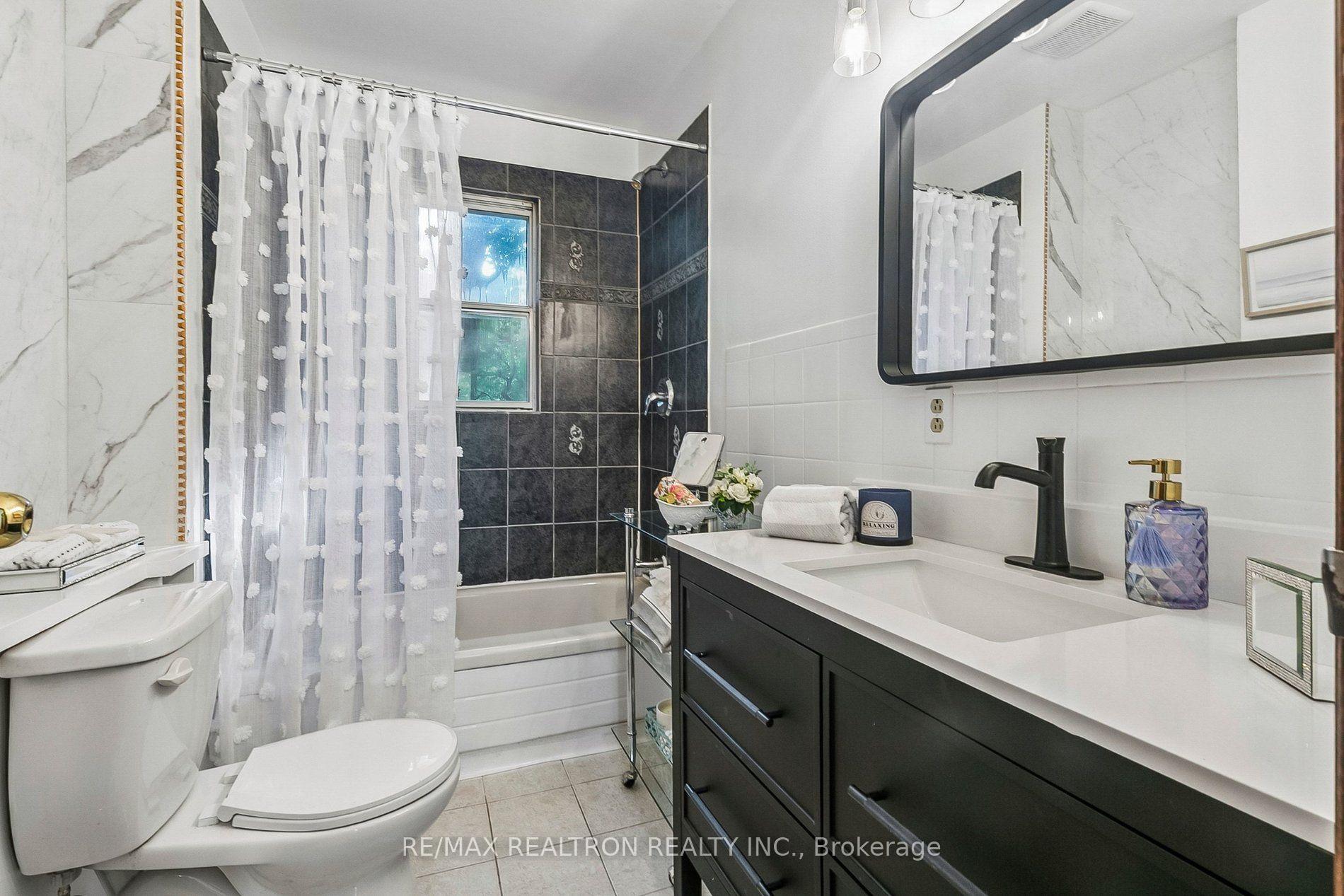 Photo 12 of 79 Glenmount Park Road, Toronto, East End-Danforth — HOMEH