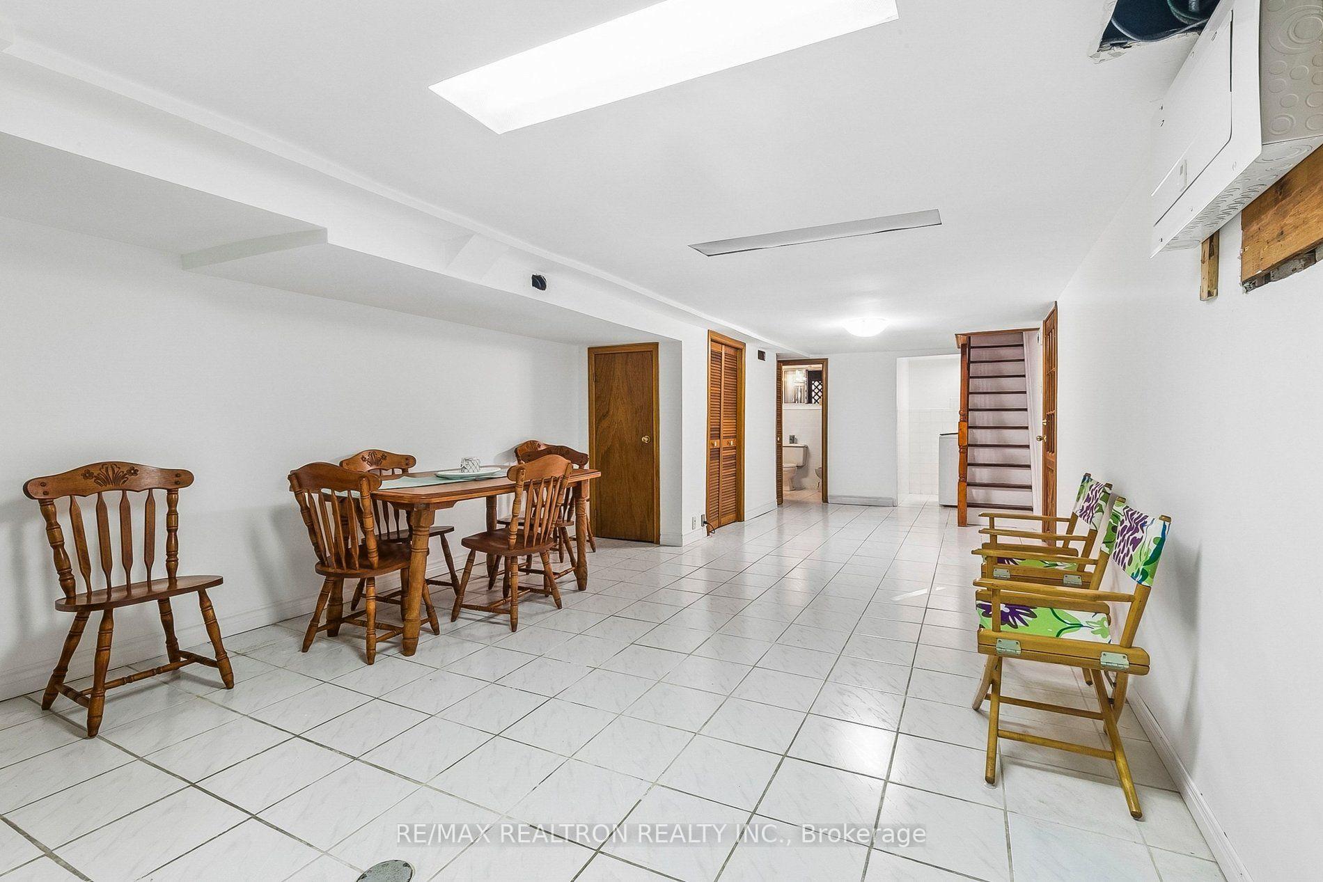 Photo 15 of 79 Glenmount Park Road, Toronto, East End-Danforth — HOMEH