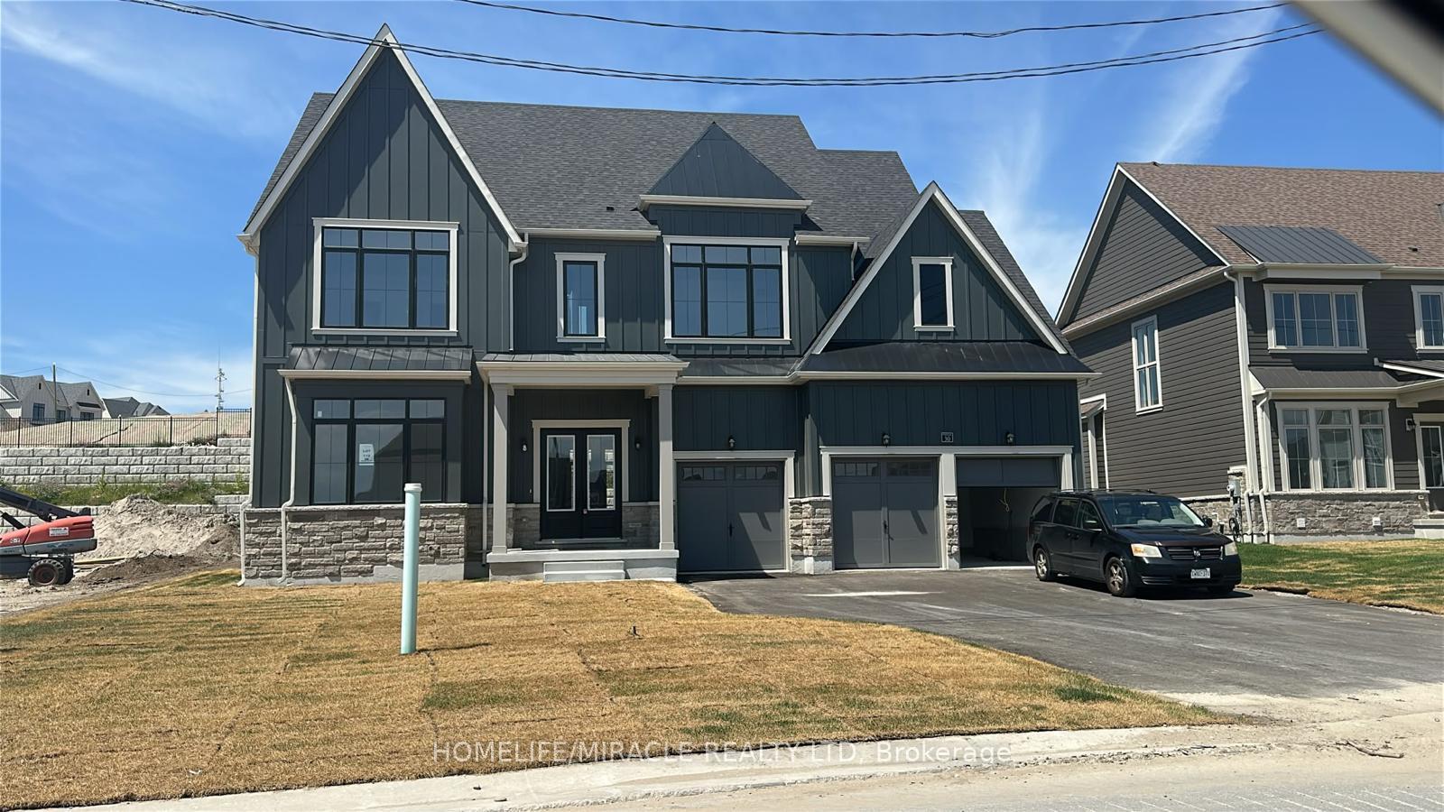 Photo 2 of 30 Pearsall Place, Oro-Medonte, Rural Oro-Medonte — HOMEH