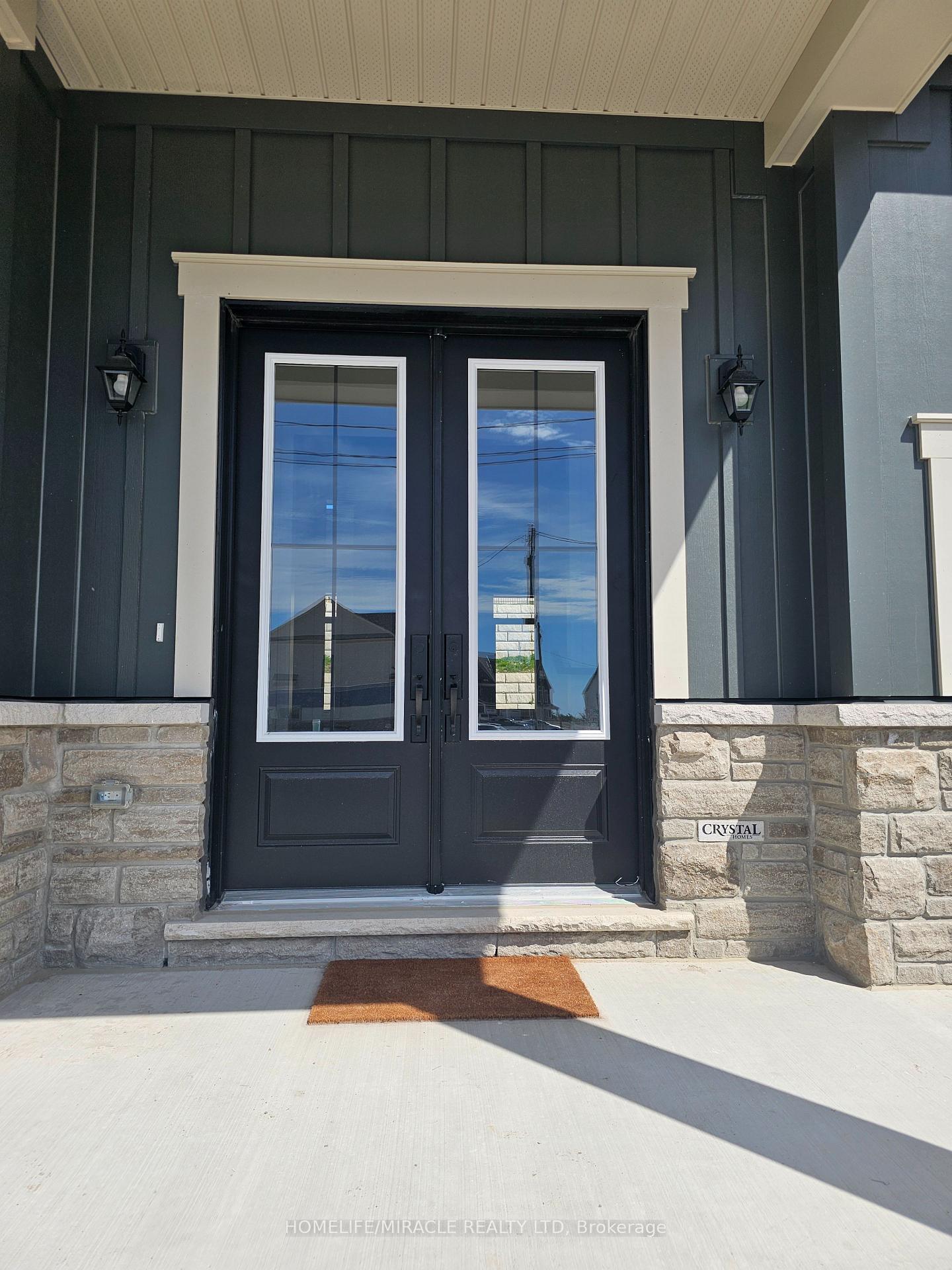 Photo 3 of 30 Pearsall Place, Oro-Medonte, Rural Oro-Medonte — HOMEH