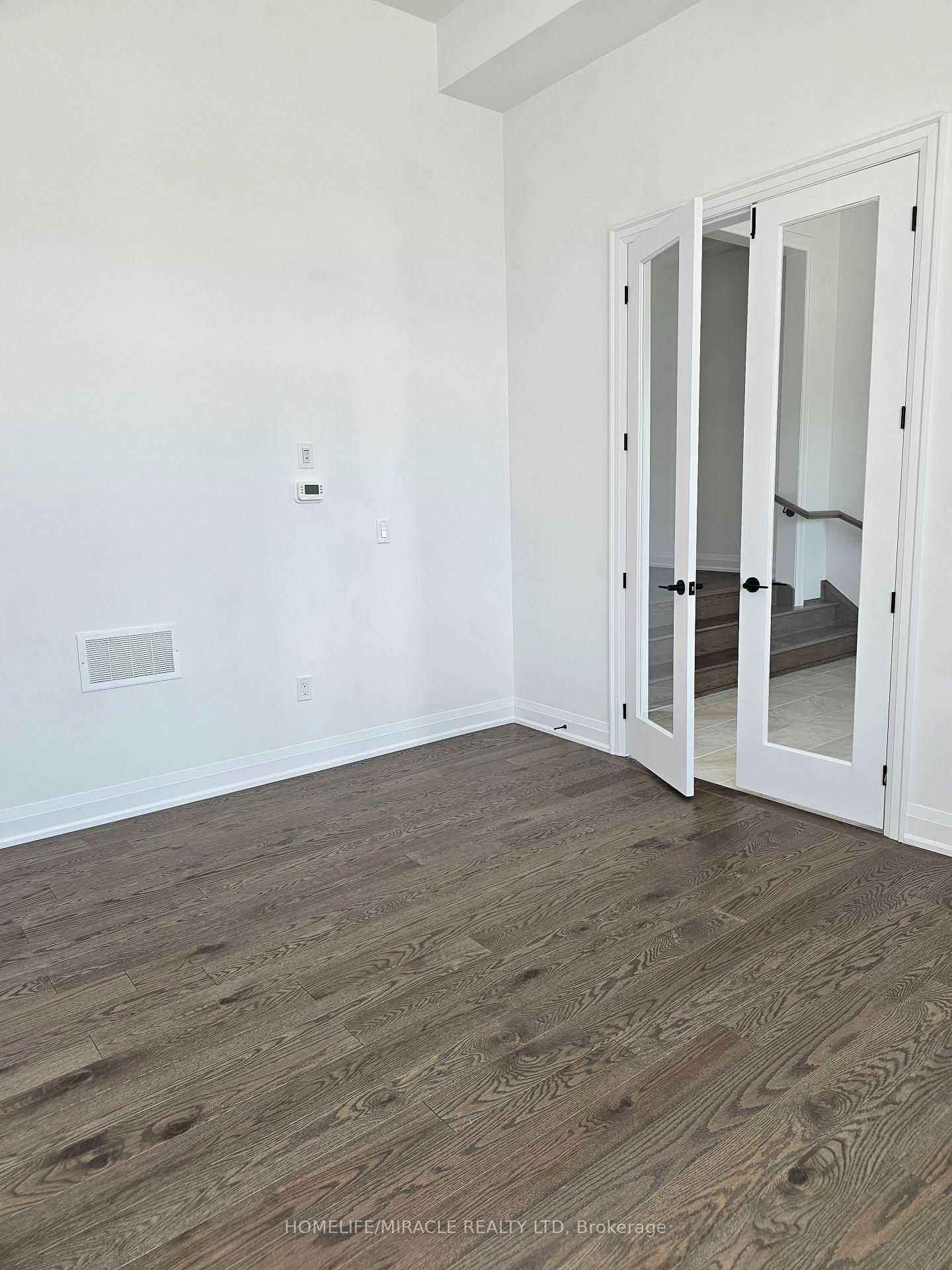 Photo 7 of 30 Pearsall Place, Oro-Medonte, Rural Oro-Medonte — HOMEH
