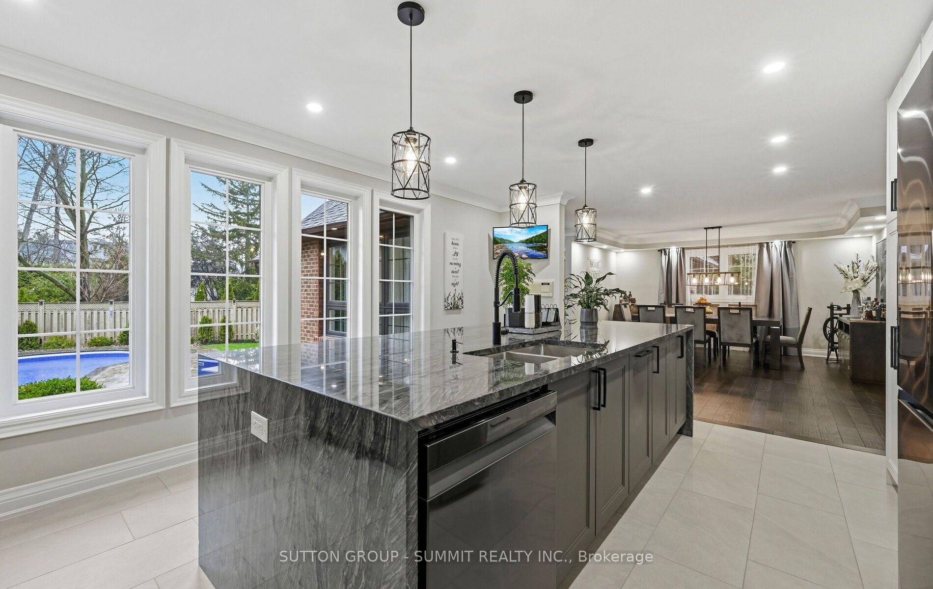 Photo 12 of 1095 Geran Crescent, Mississauga, Sheridan — HOMEH