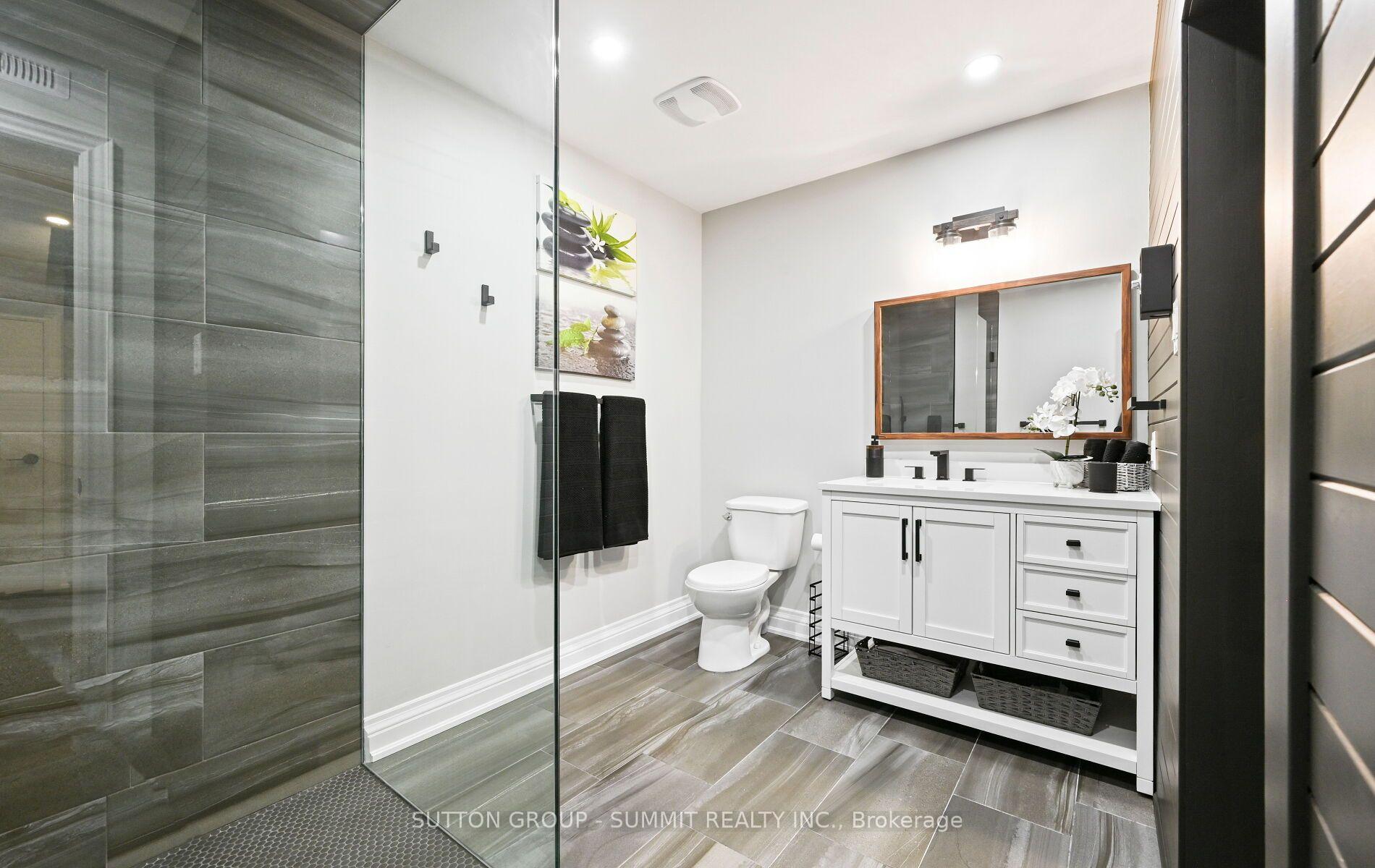 Photo 40 of 1095 Geran Crescent, Mississauga, Sheridan — HOMEH
