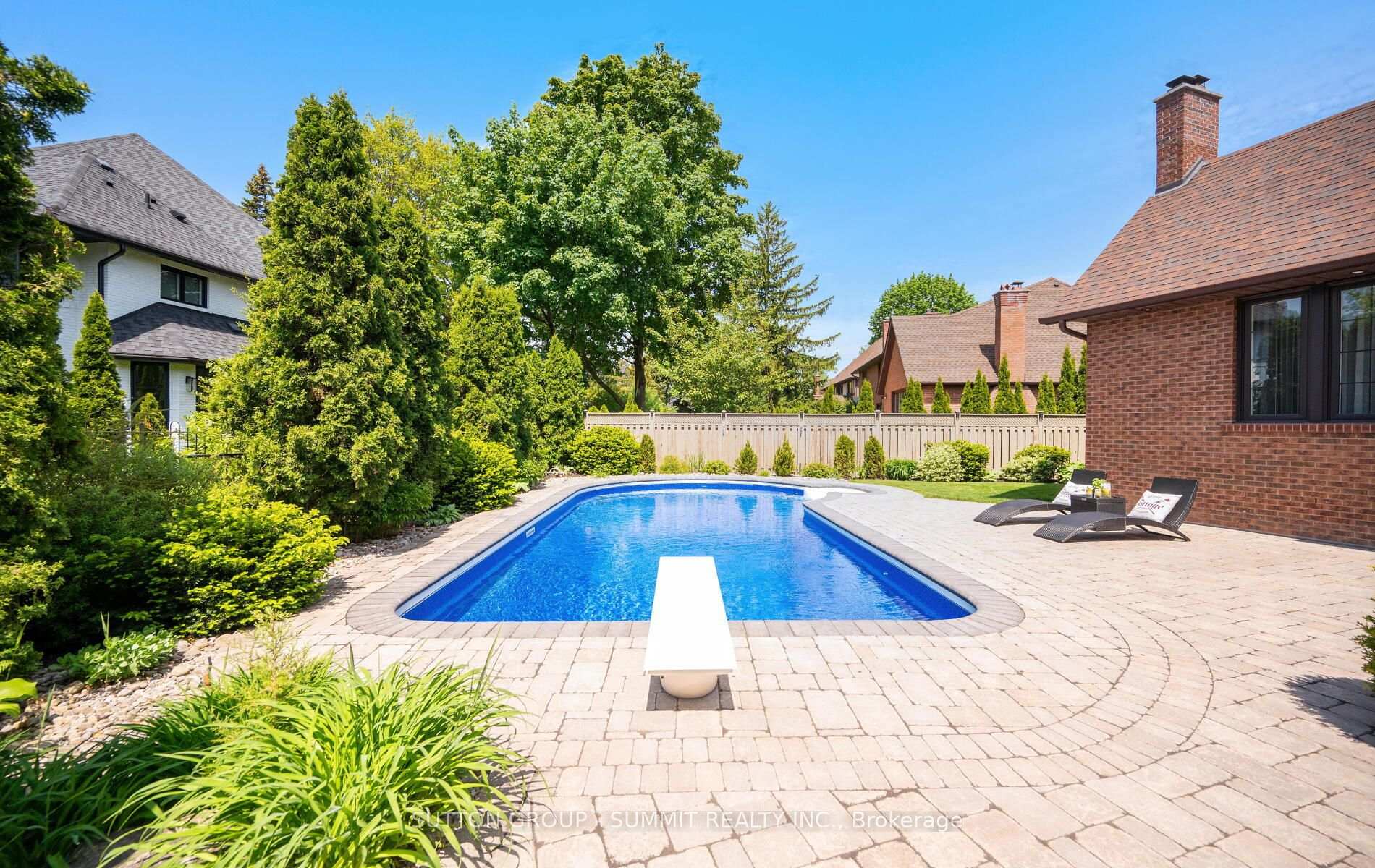Photo 47 of 1095 Geran Crescent, Mississauga, Sheridan — HOMEH