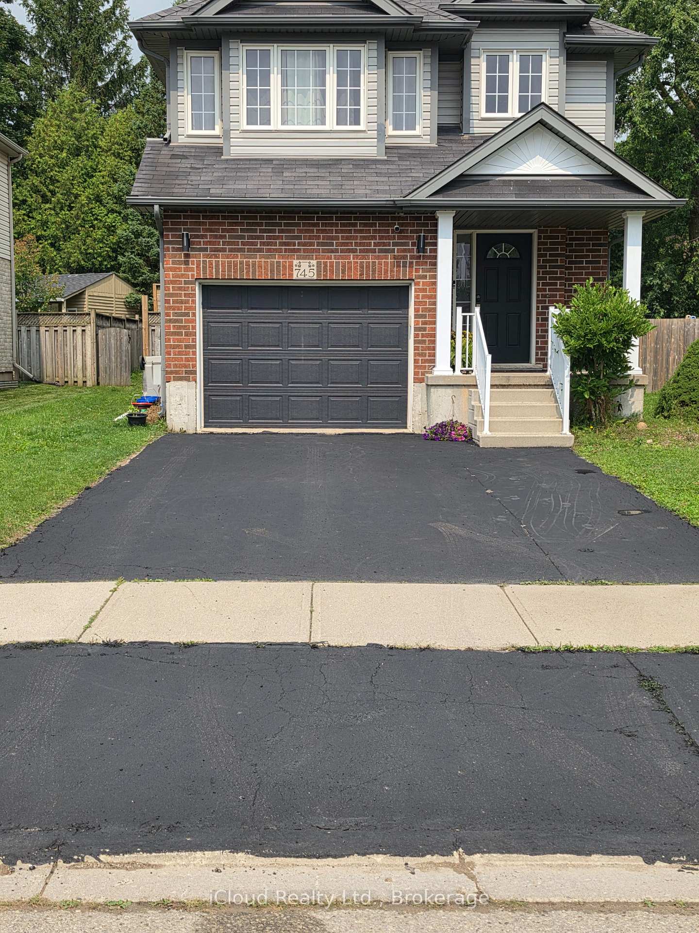 Photo 2 of 745 Reid Crescent, North Perth, Listowel — HOMEH