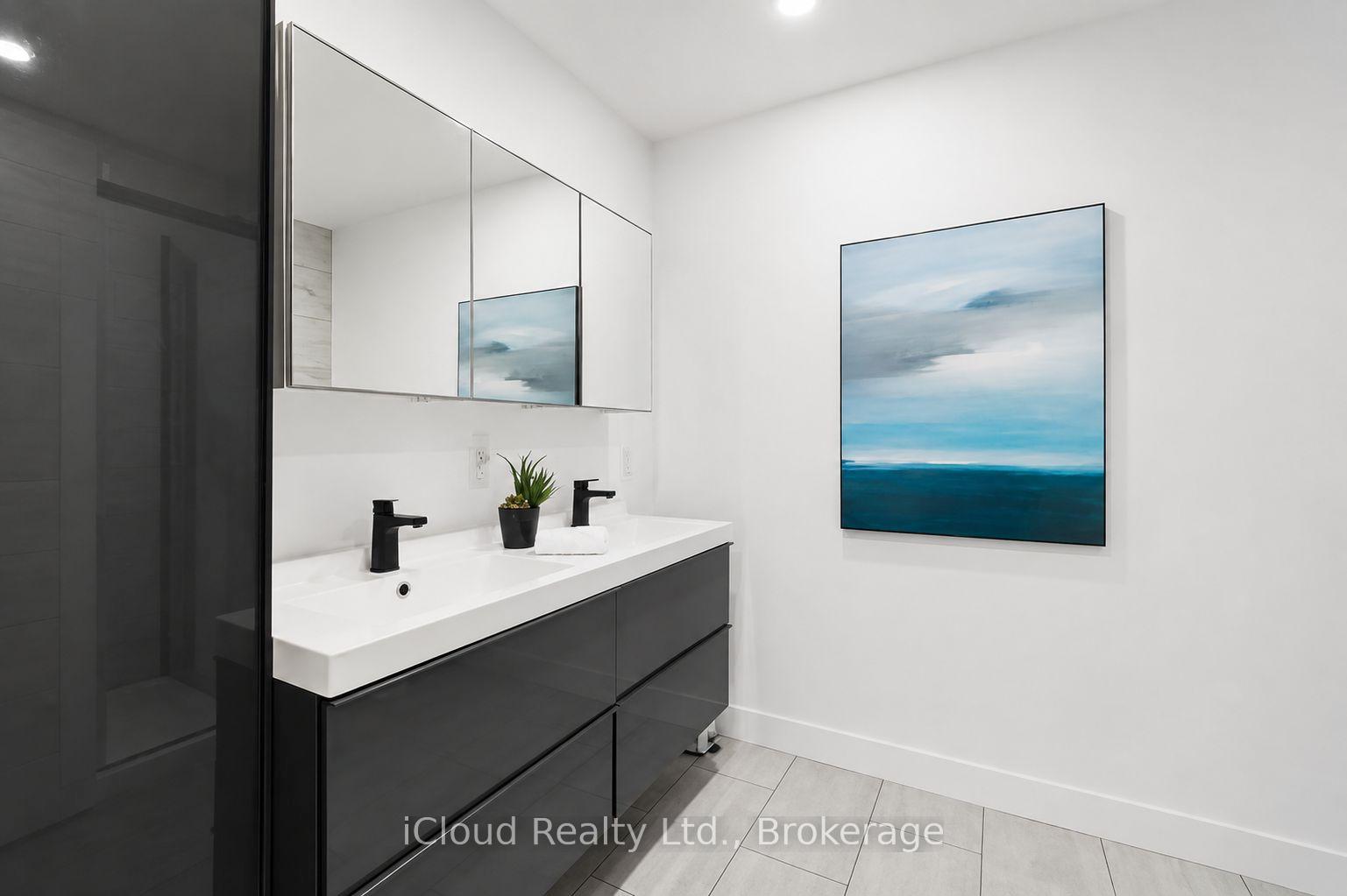 Photo 10 of 745 Reid Crescent, North Perth, Listowel — HOMEH