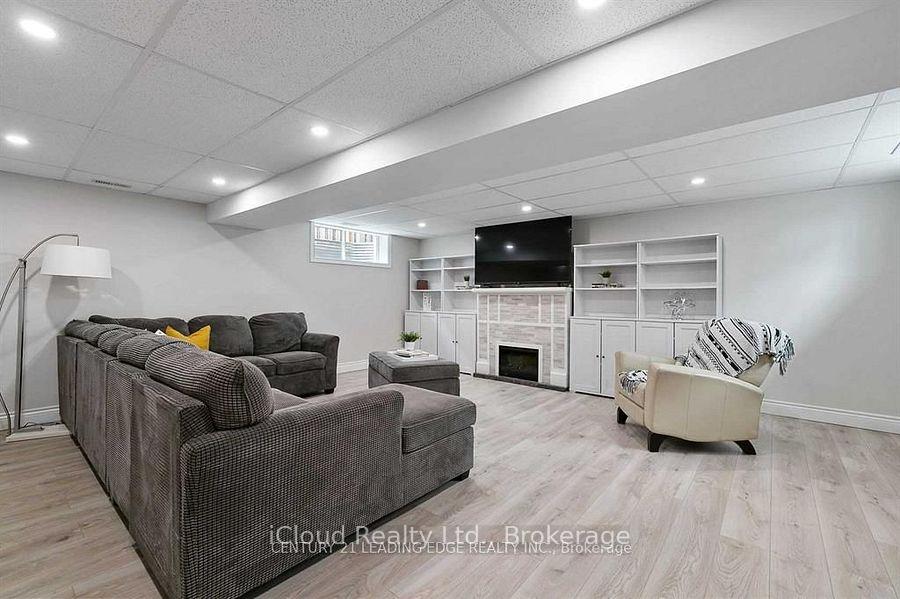 Photo 12 of 745 Reid Crescent, North Perth, Listowel — HOMEH