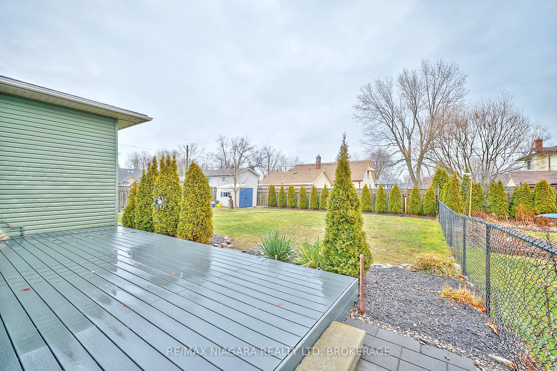 Photo 31 of 698 Buffalo Road, Fort Erie, Crescent Park — HOMEH