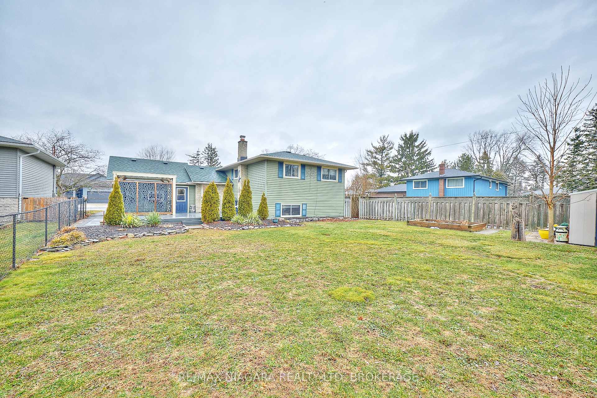 Photo 34 of 698 Buffalo Road, Fort Erie, Crescent Park — HOMEH