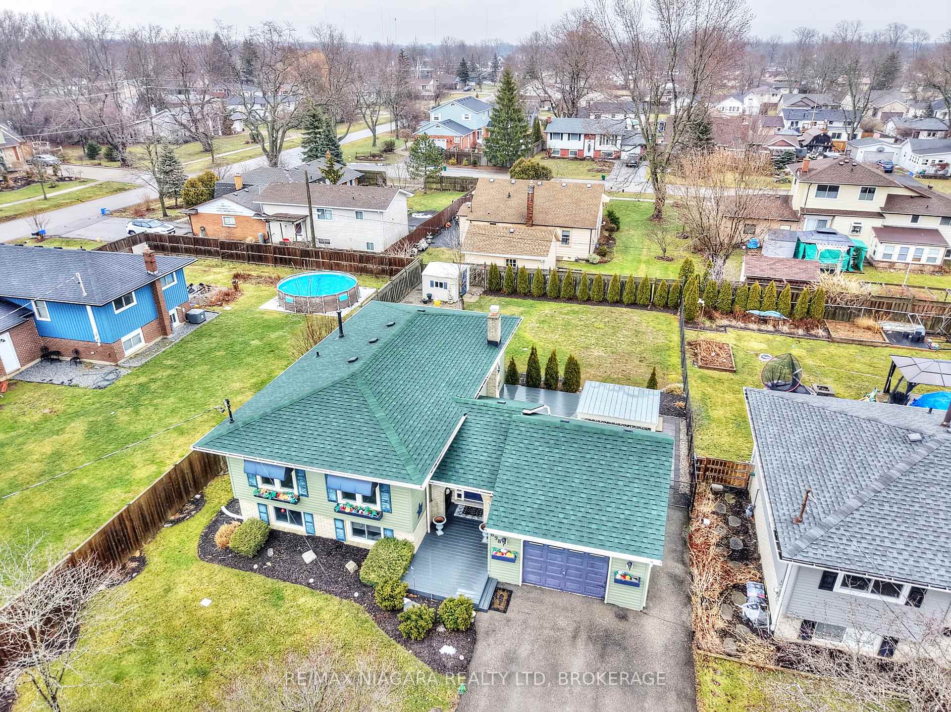 Photo 44 of 698 Buffalo Road, Fort Erie, Crescent Park — HOMEH