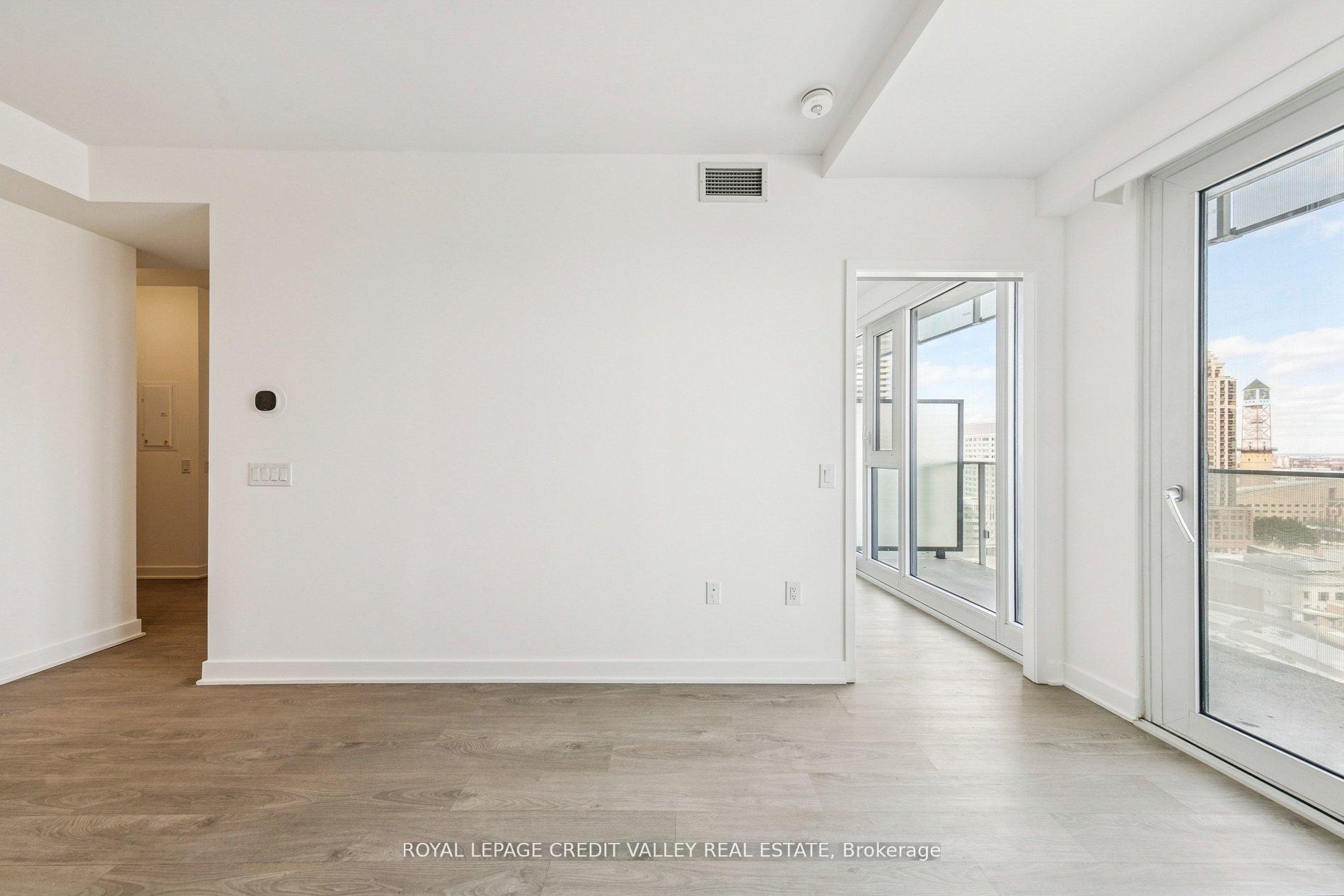 Photo 20 of Unit 1413, 3900 Confederation Parkway, Mississauga, City Centre — HOMEH