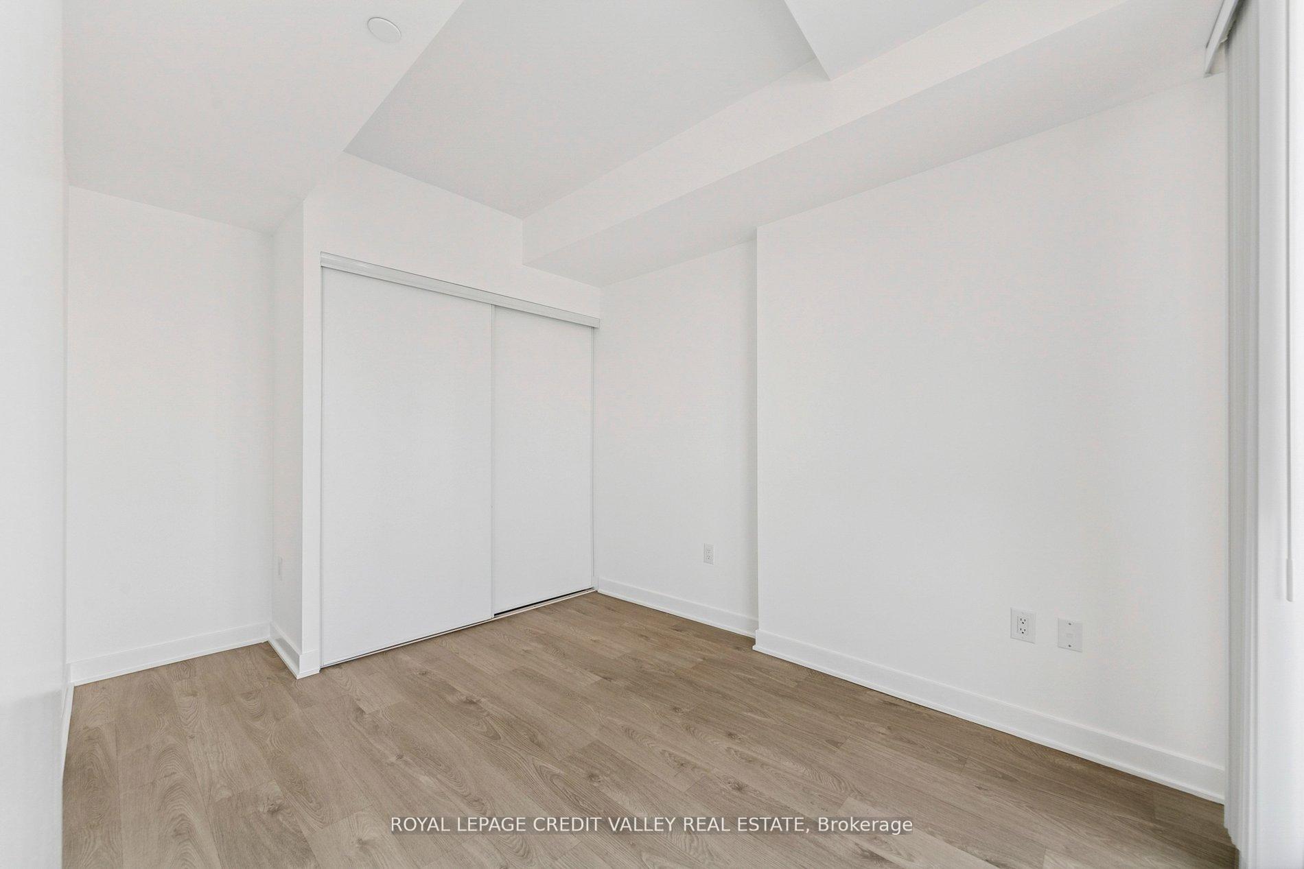 Photo 21 of Unit 1413, 3900 Confederation Parkway, Mississauga, City Centre — HOMEH