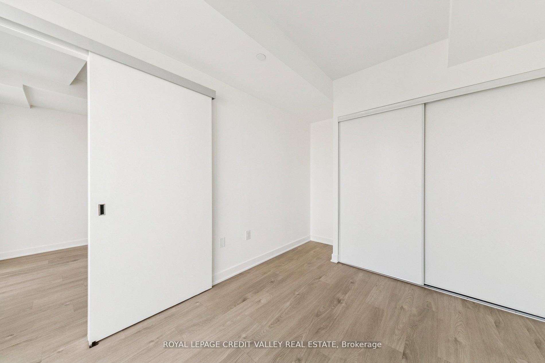 Photo 23 of Unit 1413, 3900 Confederation Parkway, Mississauga, City Centre — HOMEH