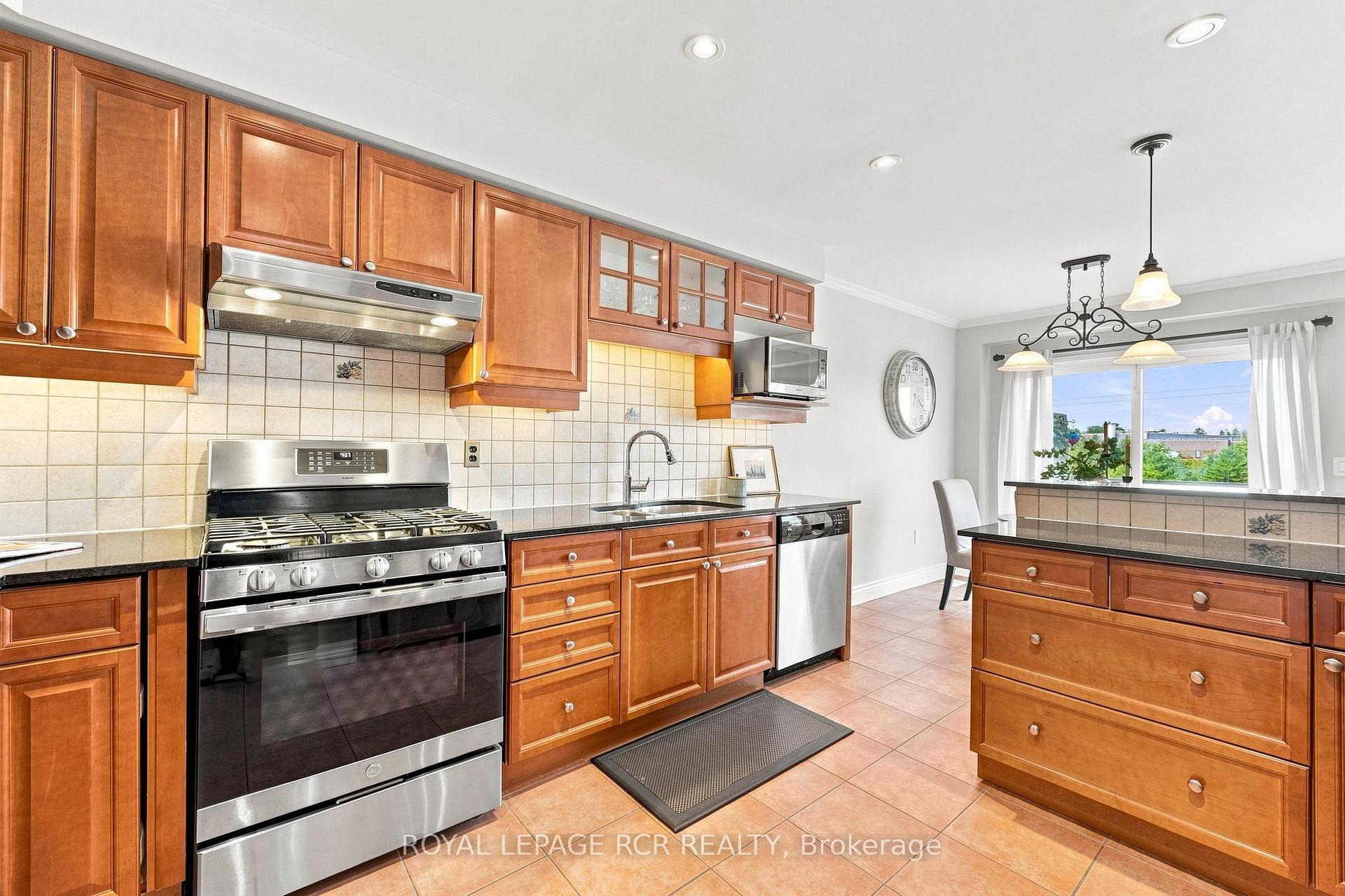 Photo 15 of 70 Millcliff Circle, Aurora, Aurora Grove — HOMEH