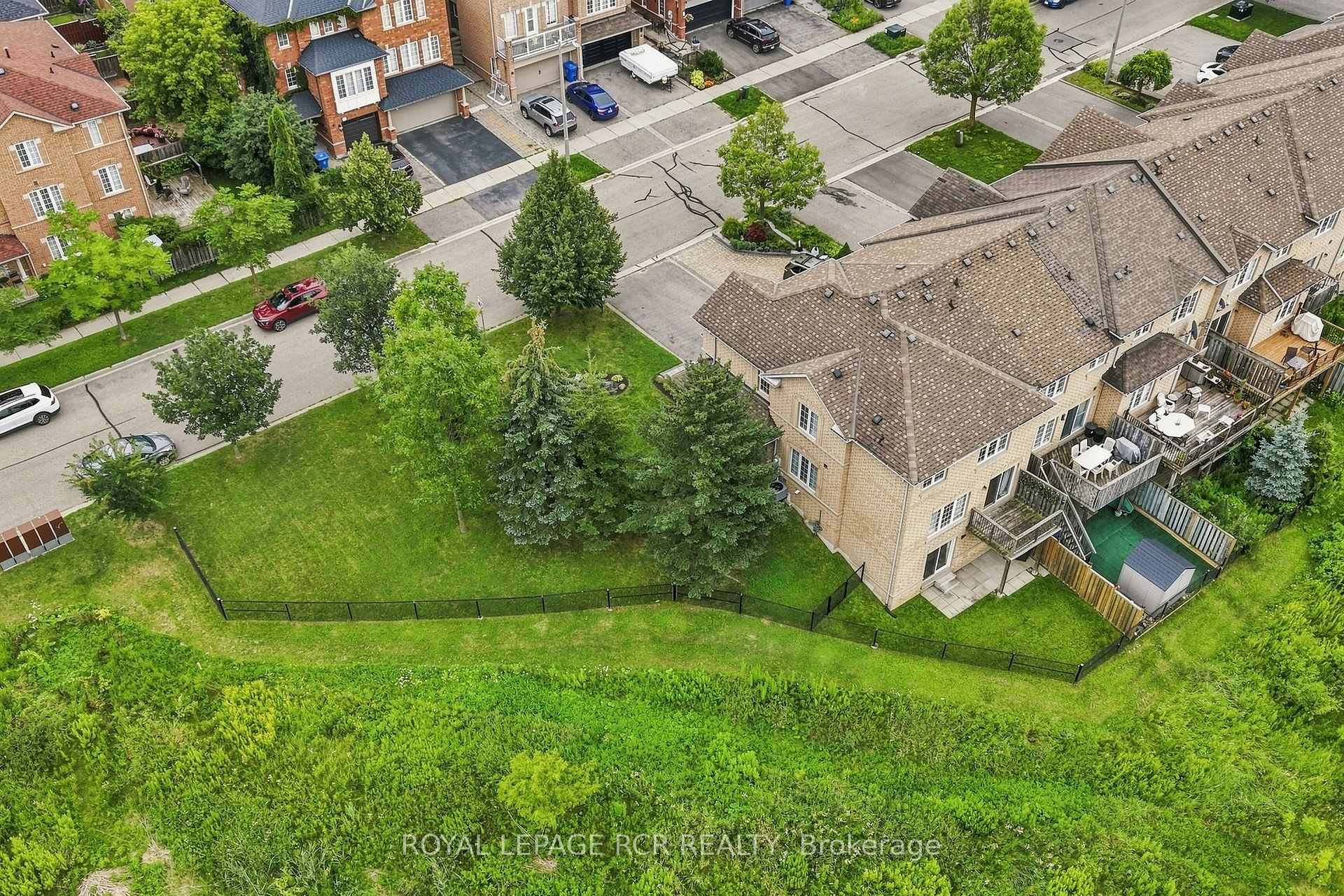 Photo 38 of 70 Millcliff Circle, Aurora, Aurora Grove — HOMEH