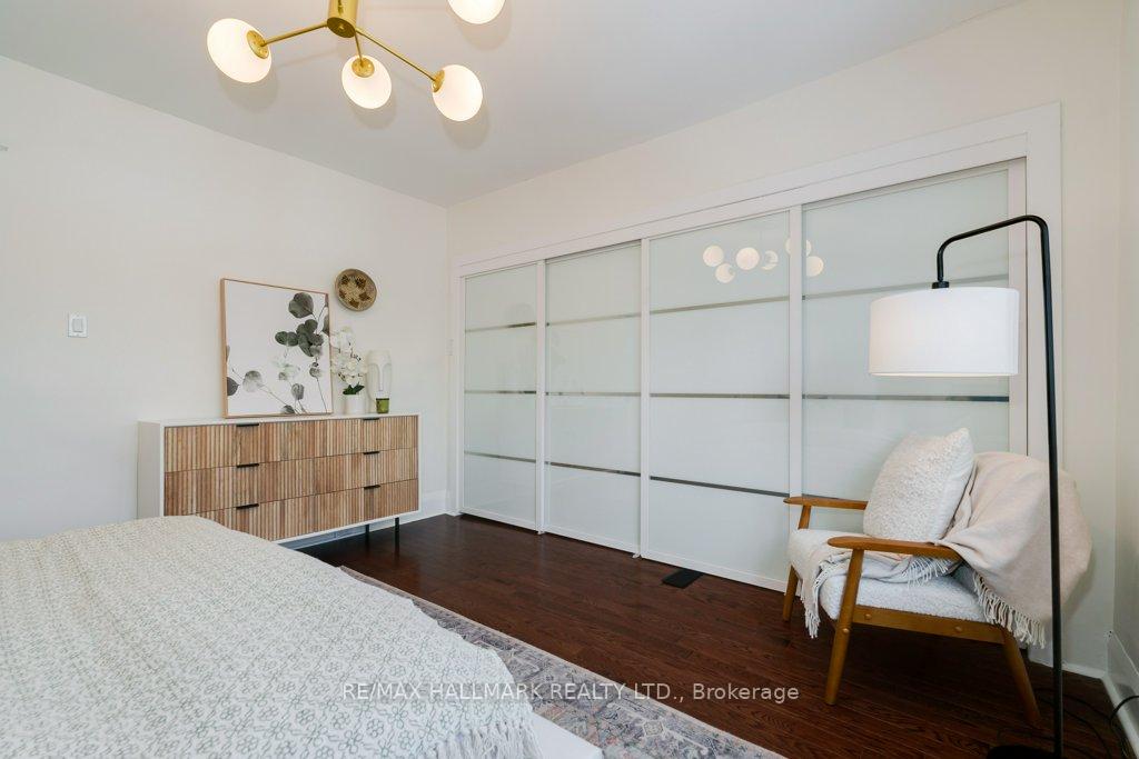 Photo 11 of 338 Kenilworth Avenue, Toronto, The Beaches — HOMEH