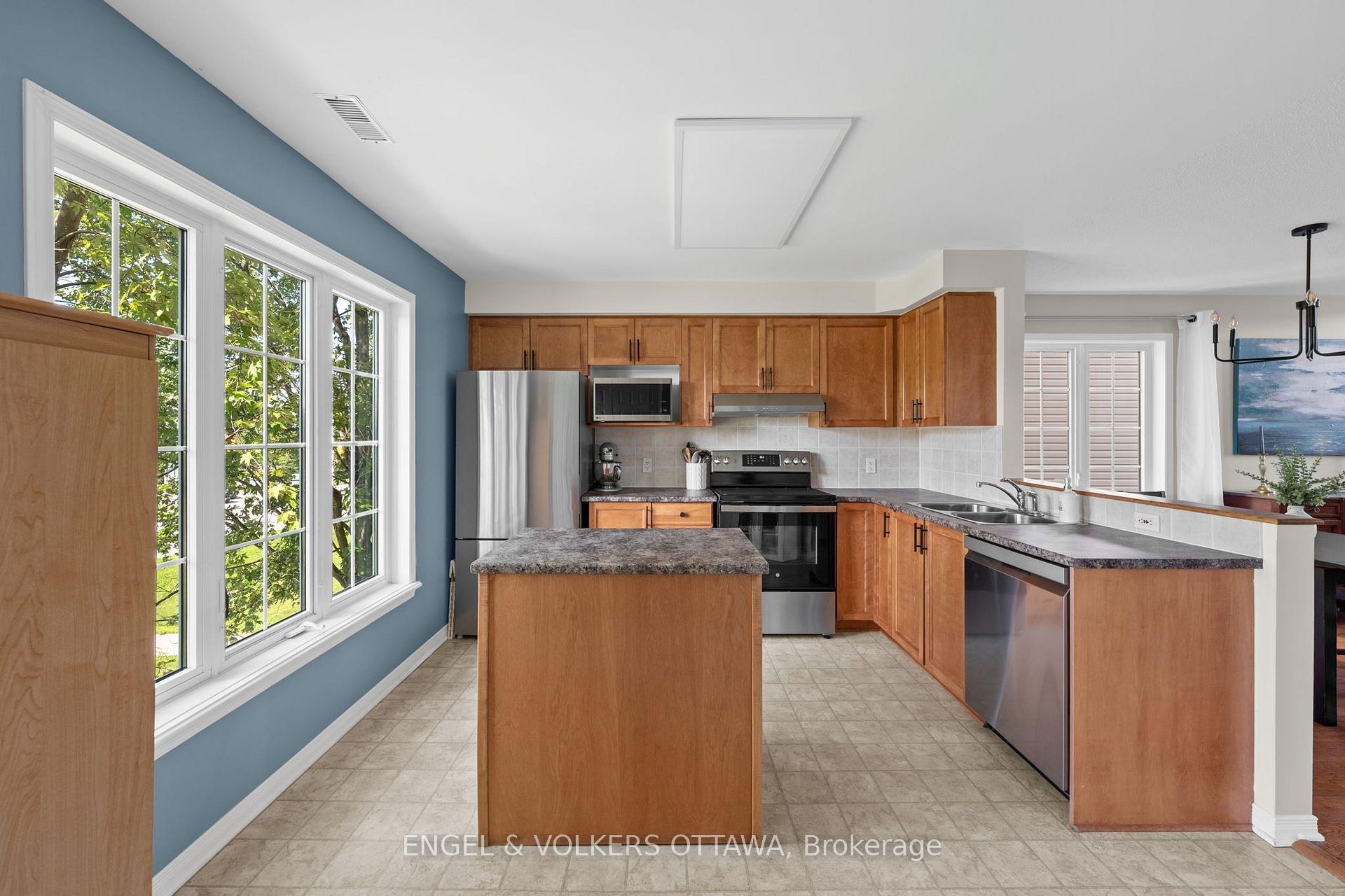Photo 13 of Unit 163, 70 Edenvale Drive, Ottawa, Kanata - Beaverbrook — HOMEH