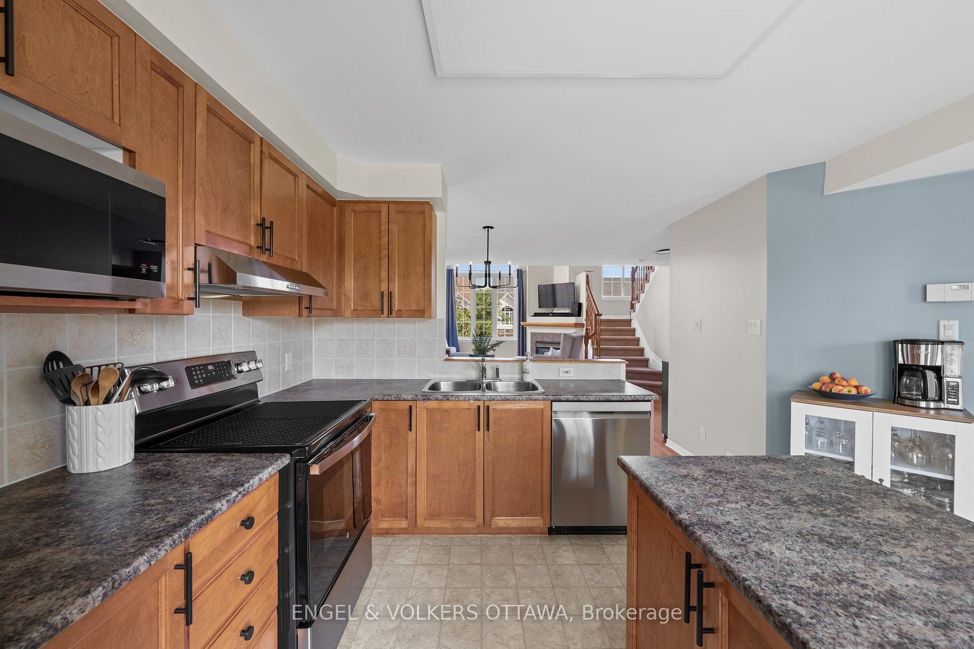 Photo 15 of Unit 163, 70 Edenvale Drive, Ottawa, Kanata - Beaverbrook — HOMEH