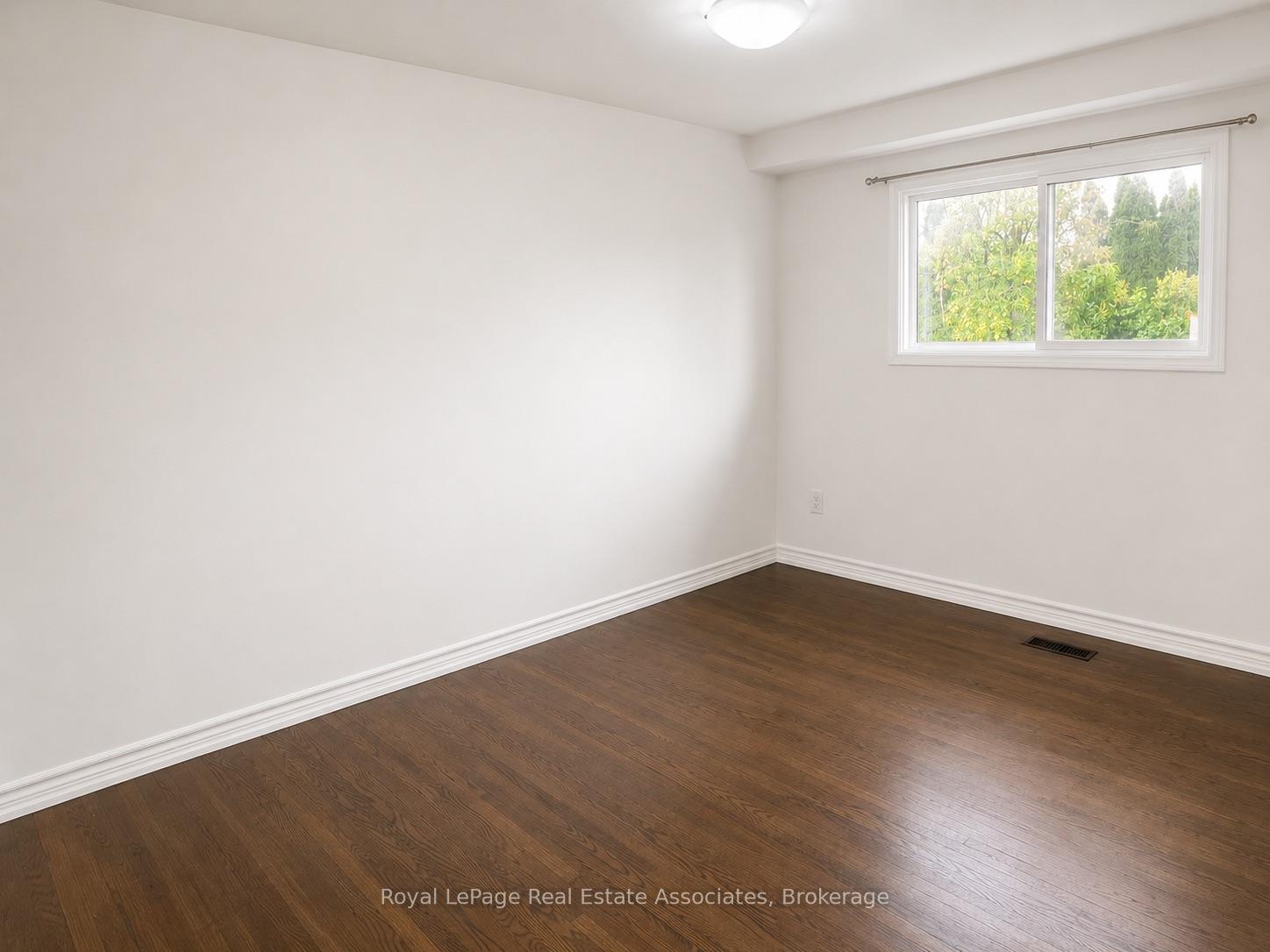 Photo 14 of Unit Upper, 2393 Whaley Drive, Mississauga, Cooksville — HOMEH