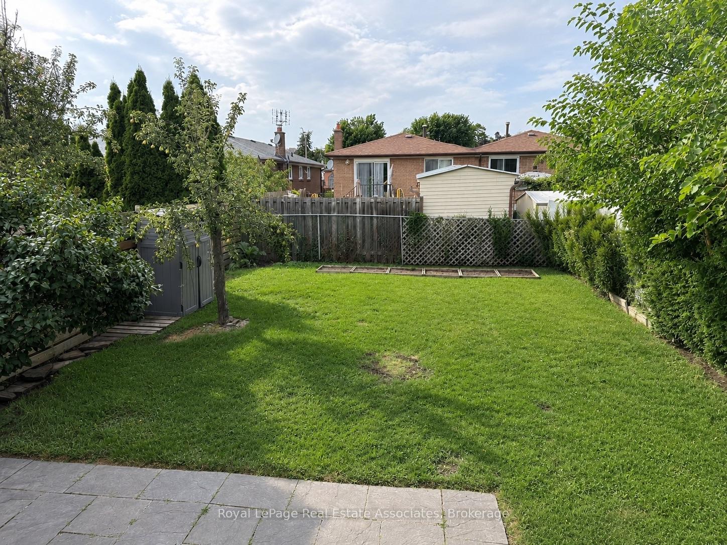 Photo 17 of Unit Upper, 2393 Whaley Drive, Mississauga, Cooksville — HOMEH