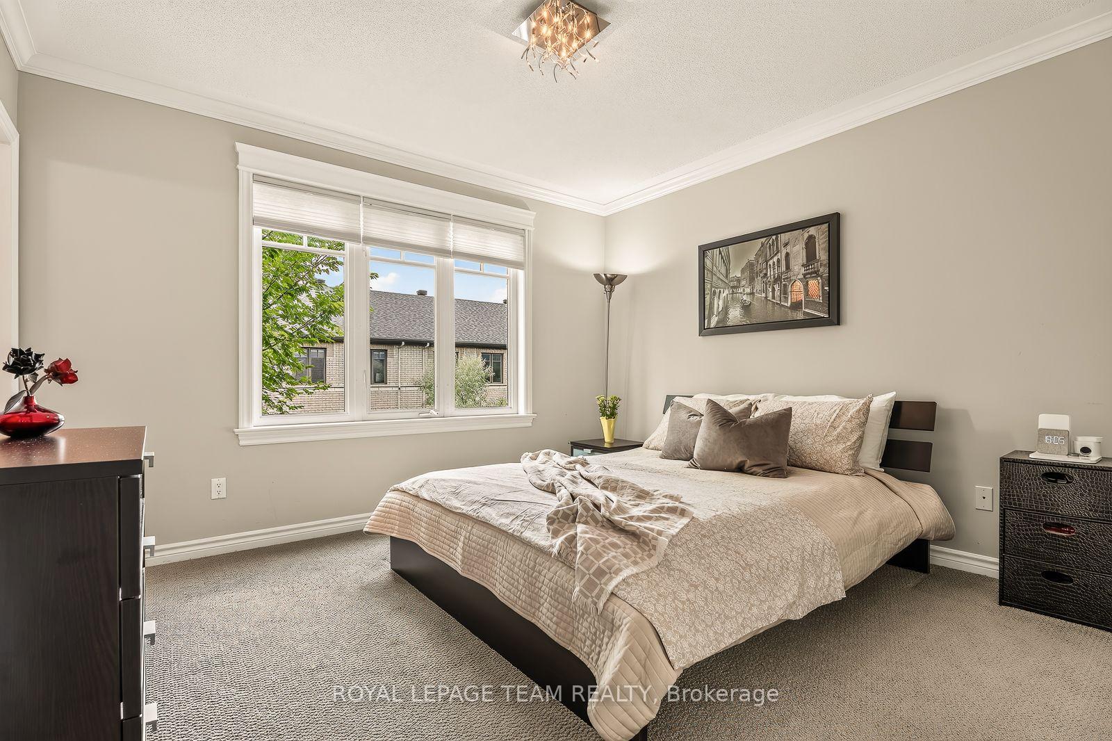 Photo 25 of 100 Brilia Private, Ottawa, Beacon Hill South — HOMEH