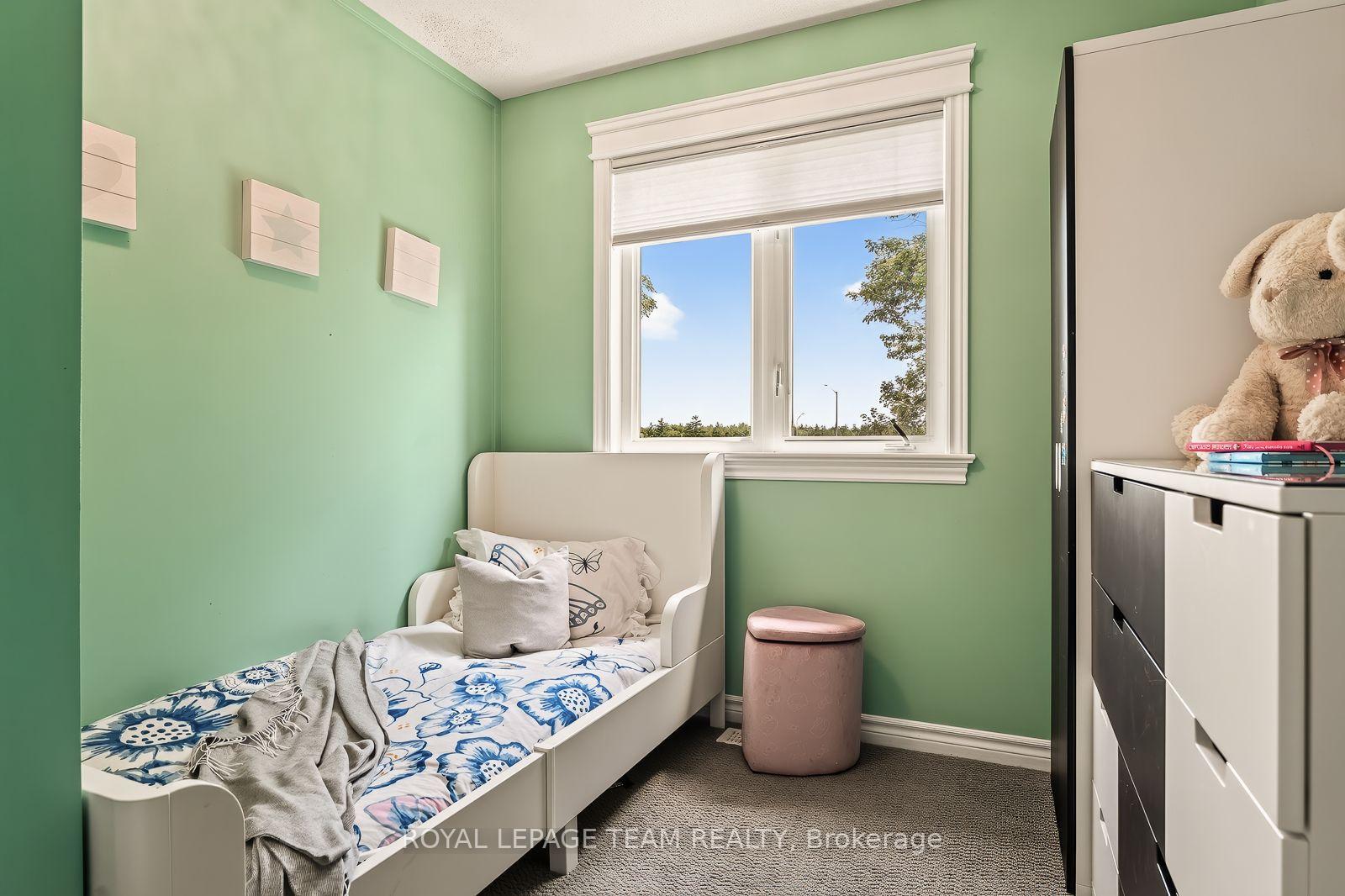 Photo 32 of 100 Brilia Private, Ottawa, Beacon Hill South — HOMEH