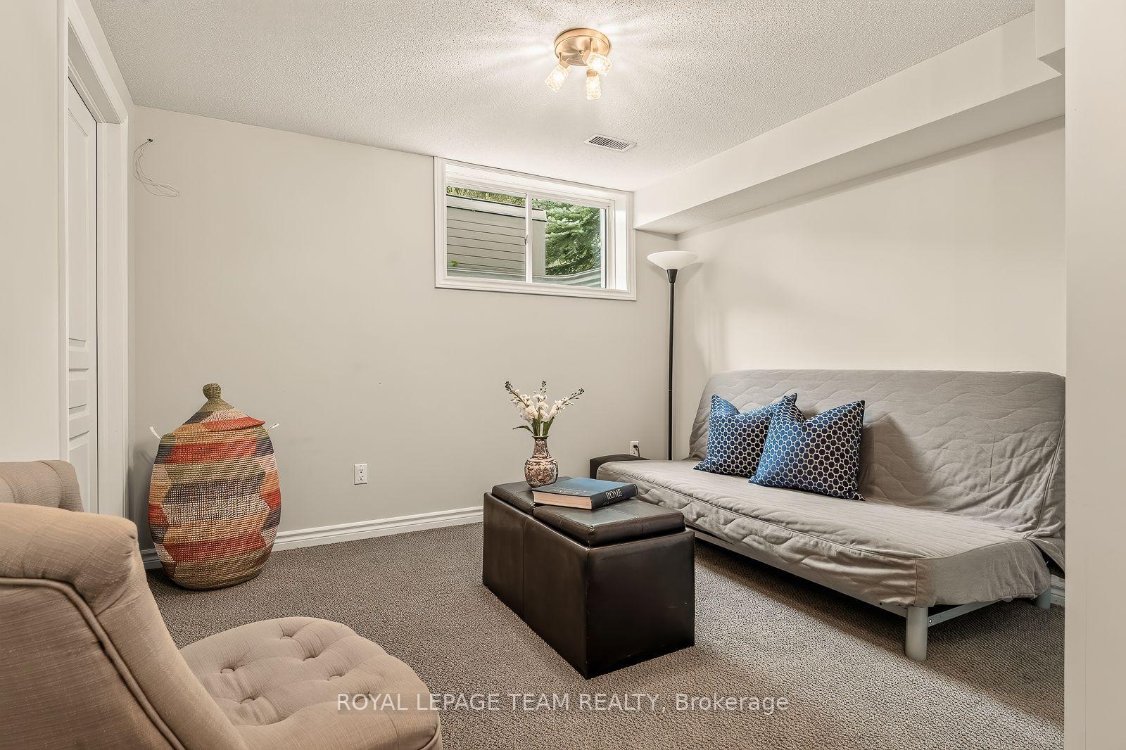 Photo 34 of 100 Brilia Private, Ottawa, Beacon Hill South — HOMEH