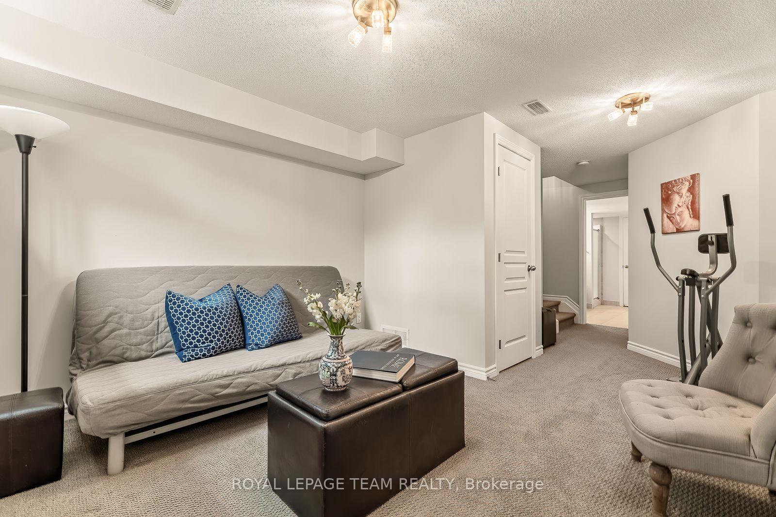 Photo 36 of 100 Brilia Private, Ottawa, Beacon Hill South — HOMEH