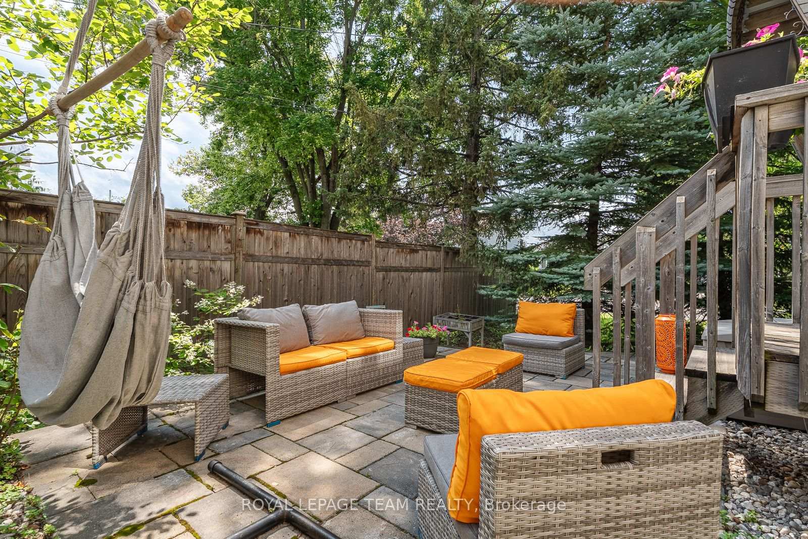Photo 41 of 100 Brilia Private, Ottawa, Beacon Hill South — HOMEH
