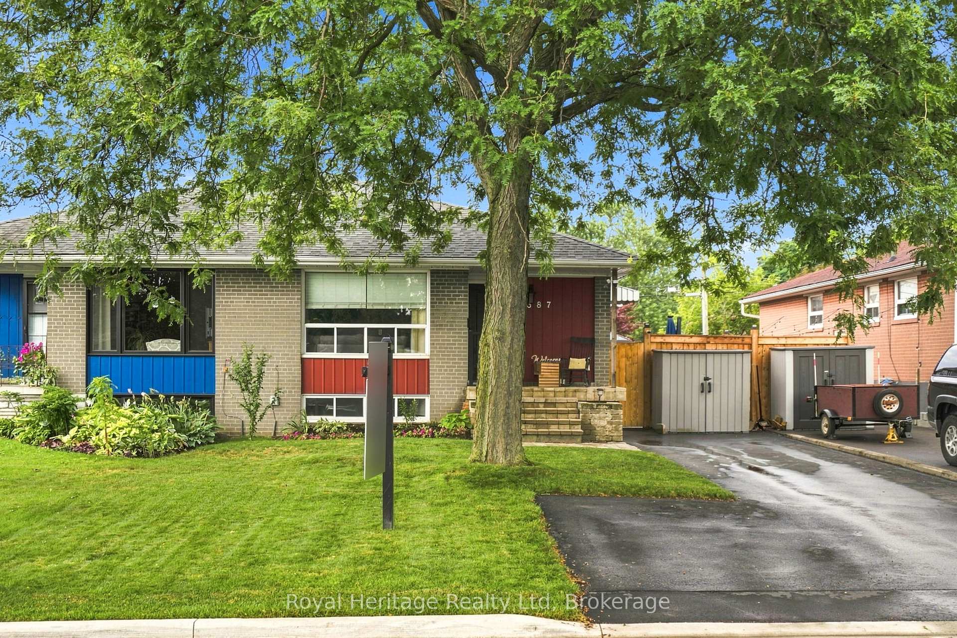 Photo 4 of 1387 Garvolin Avenue, Pickering, Bay Ridges — HOMEH