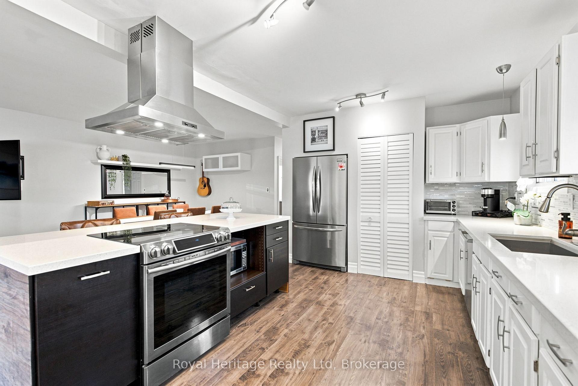 Photo 6 of 1387 Garvolin Avenue, Pickering, Bay Ridges — HOMEH