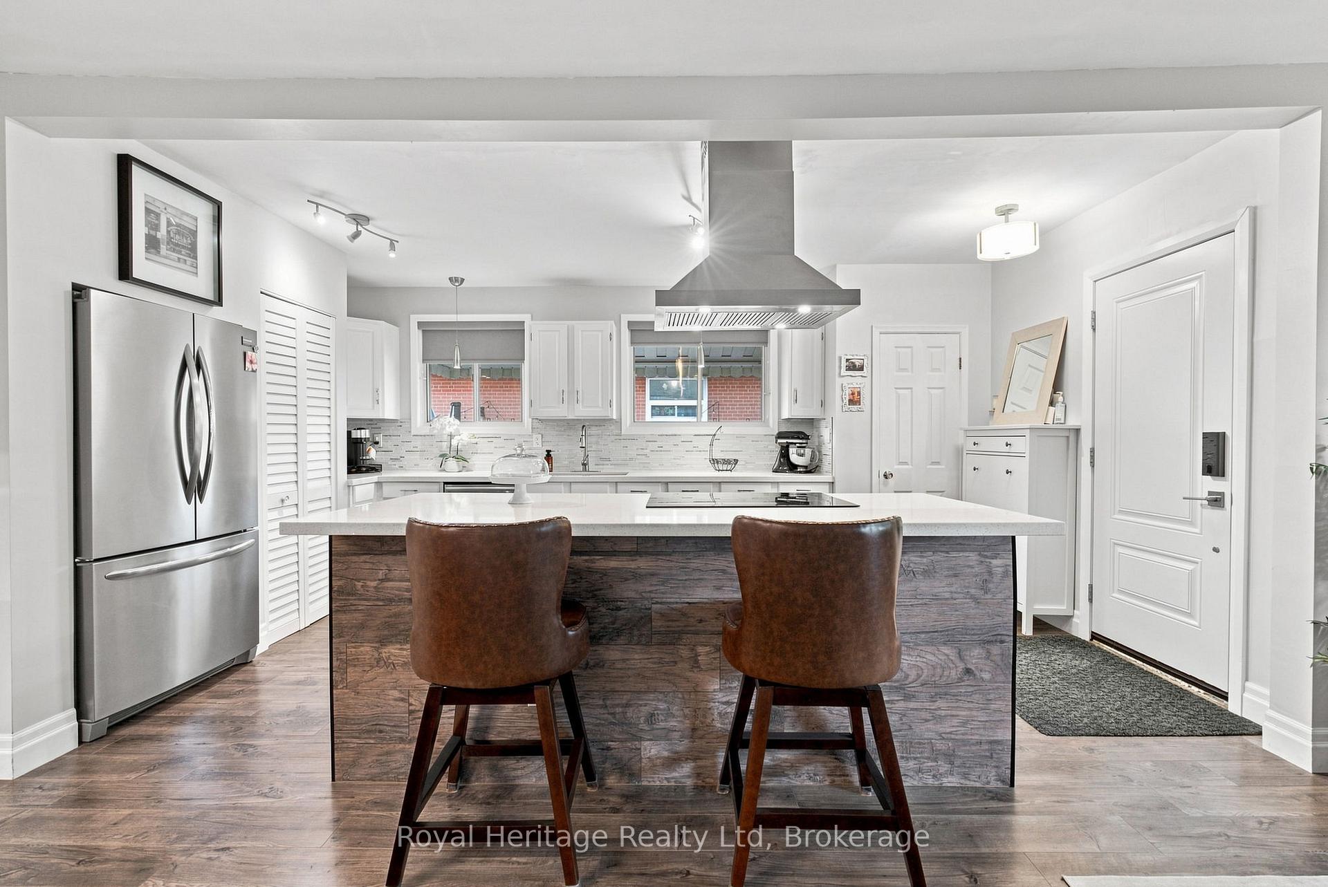 Photo 8 of 1387 Garvolin Avenue, Pickering, Bay Ridges — HOMEH