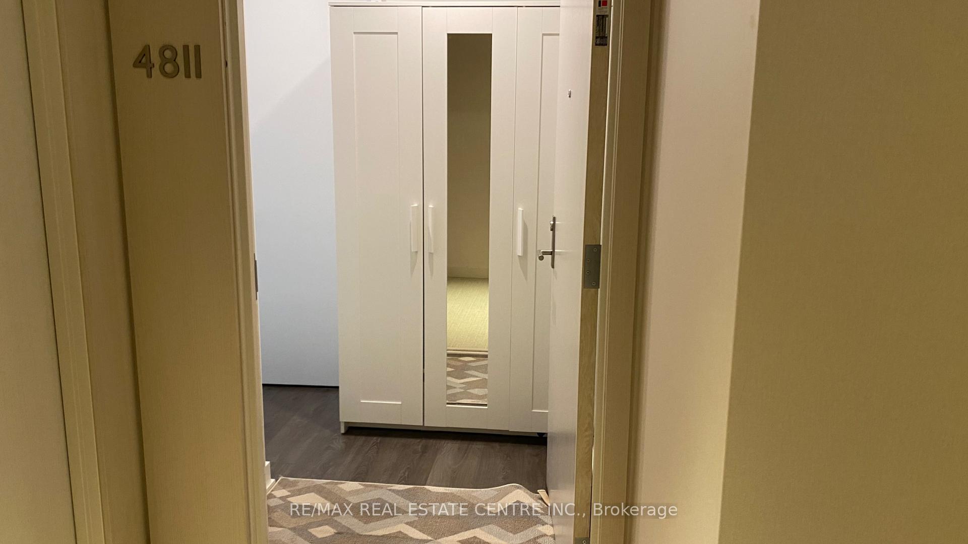 Photo 2 of Unit 4811, 115 Blue Jays Way, Toronto, Waterfront Communities — HOMEH