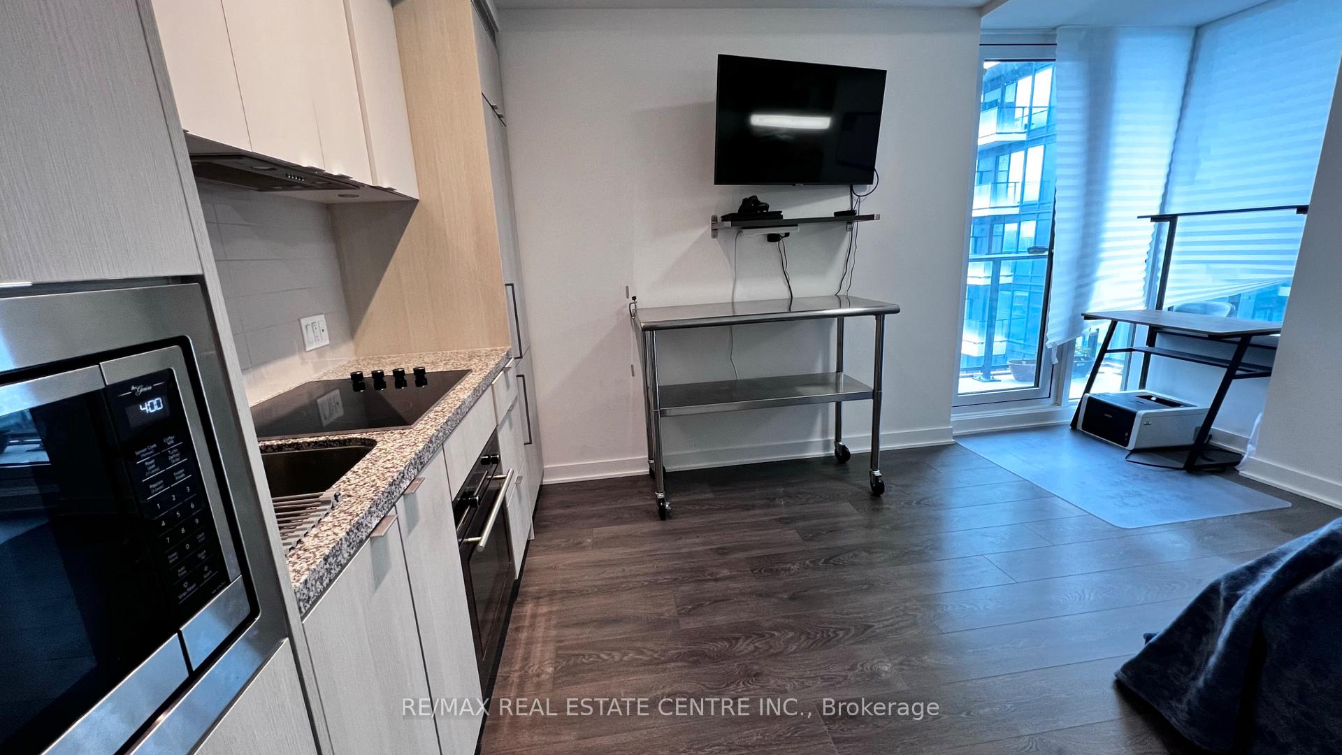 Photo 3 of Unit 4811, 115 Blue Jays Way, Toronto, Waterfront Communities — HOMEH