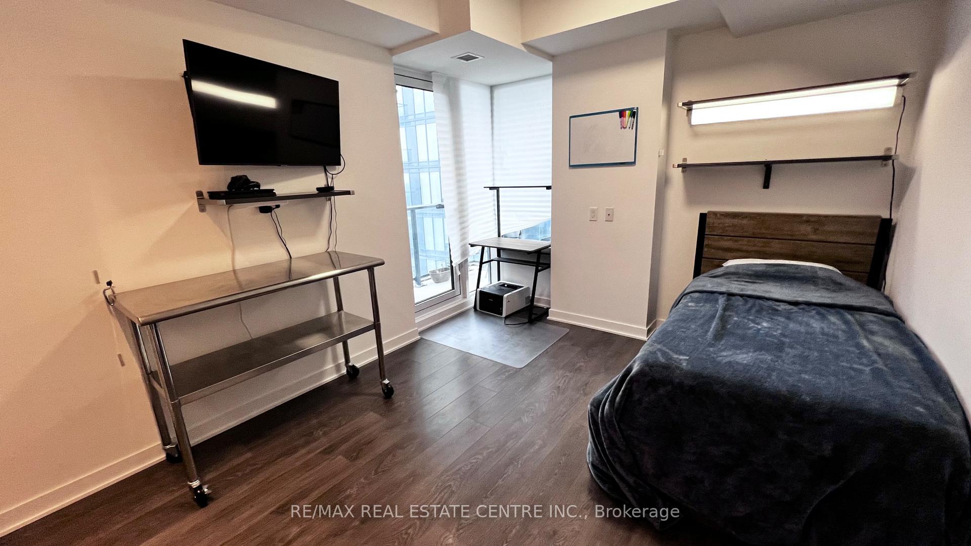 Photo 4 of Unit 4811, 115 Blue Jays Way, Toronto, Waterfront Communities — HOMEH