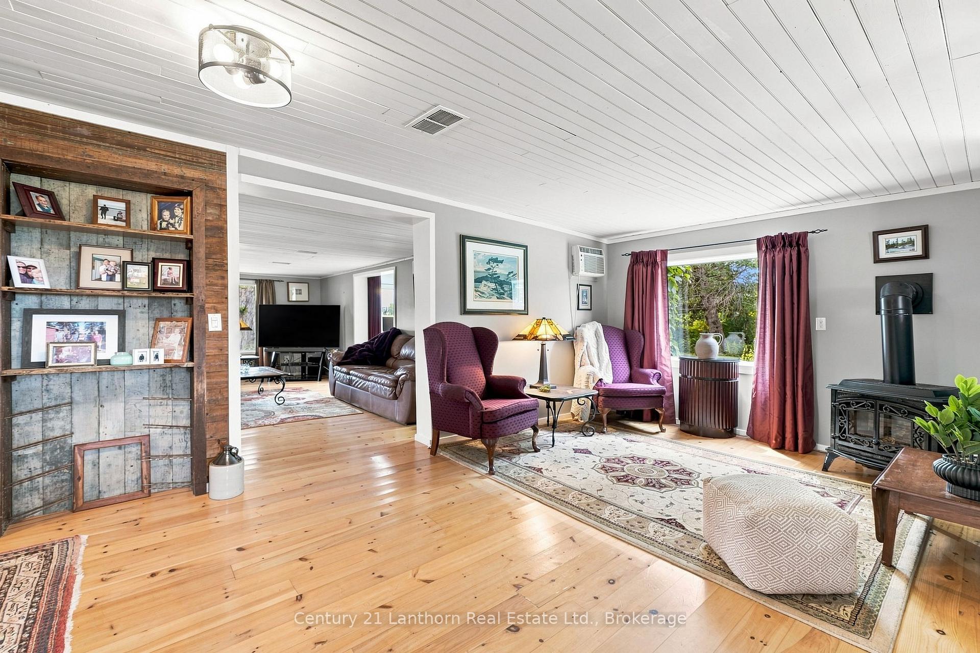 Photo 3 of 1083 County Road 5, Prince Edward County, Hallowell Ward — HOMEH