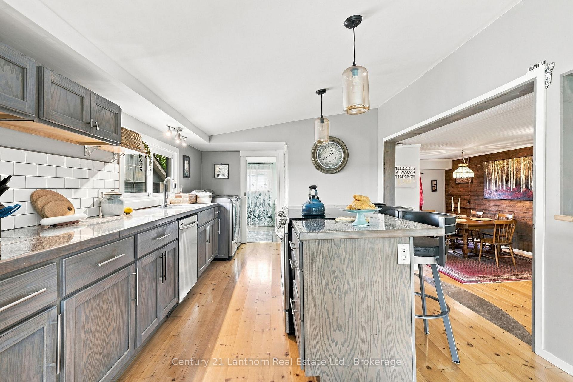 Photo 7 of 1083 County Road 5, Prince Edward County, Hallowell Ward — HOMEH