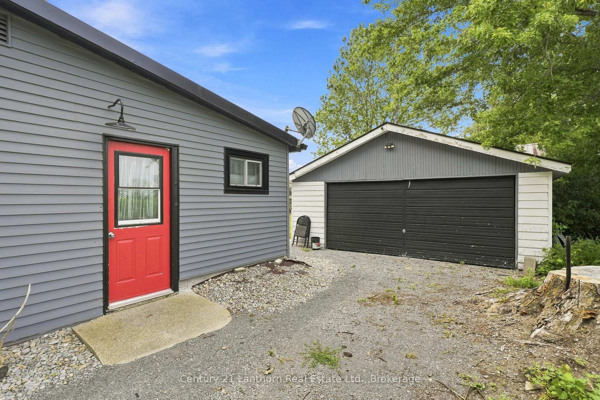 Photo 29 of 1083 County Road 5, Prince Edward County, Hallowell Ward — HOMEH
