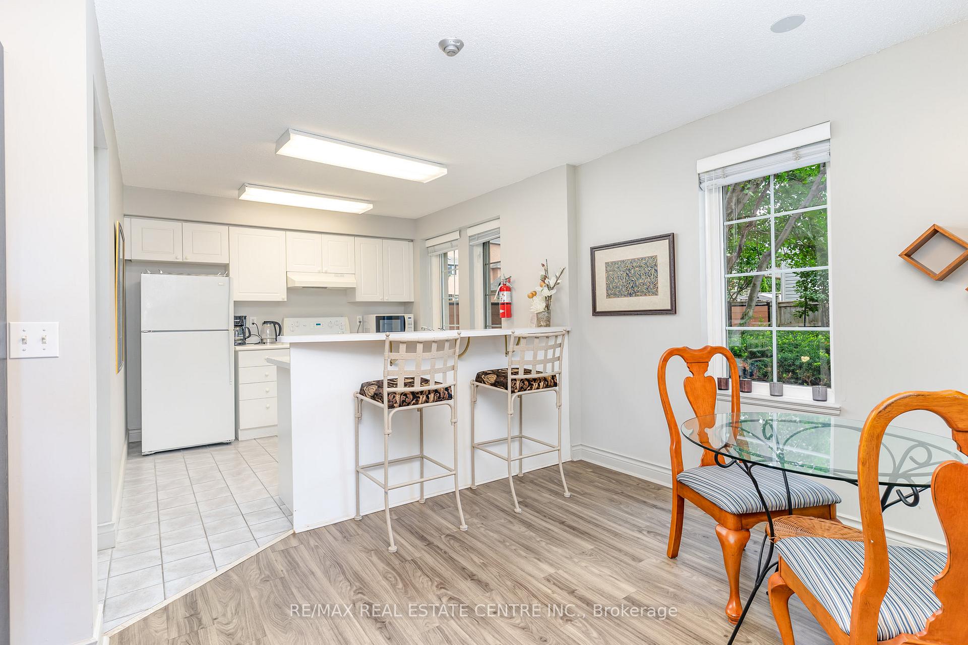 Photo 19 of Unit 410, 2301 Parkhaven Boulevard, Oakville, River Oaks — HOMEH