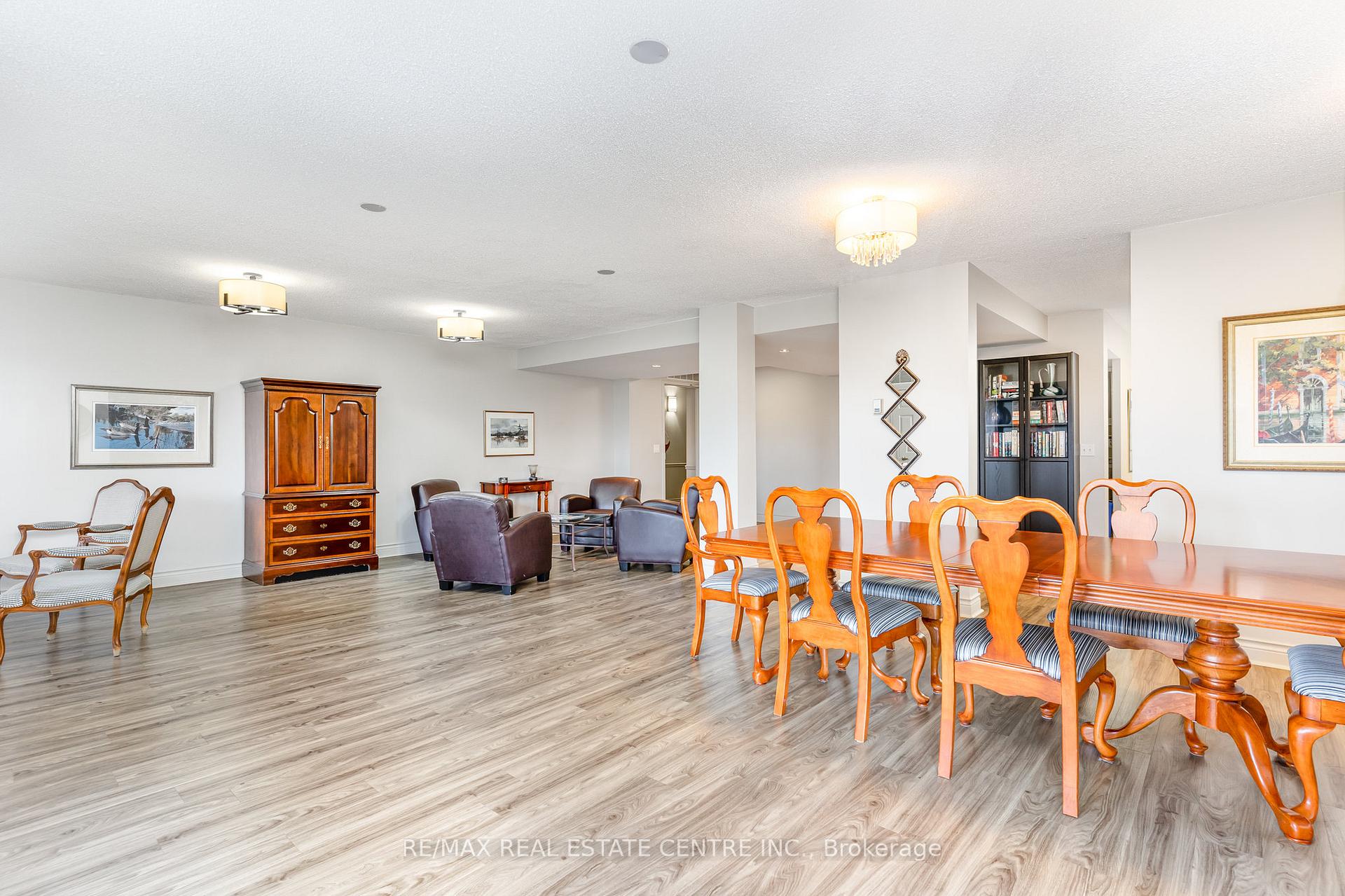 Photo 21 of Unit 410, 2301 Parkhaven Boulevard, Oakville, River Oaks — HOMEH