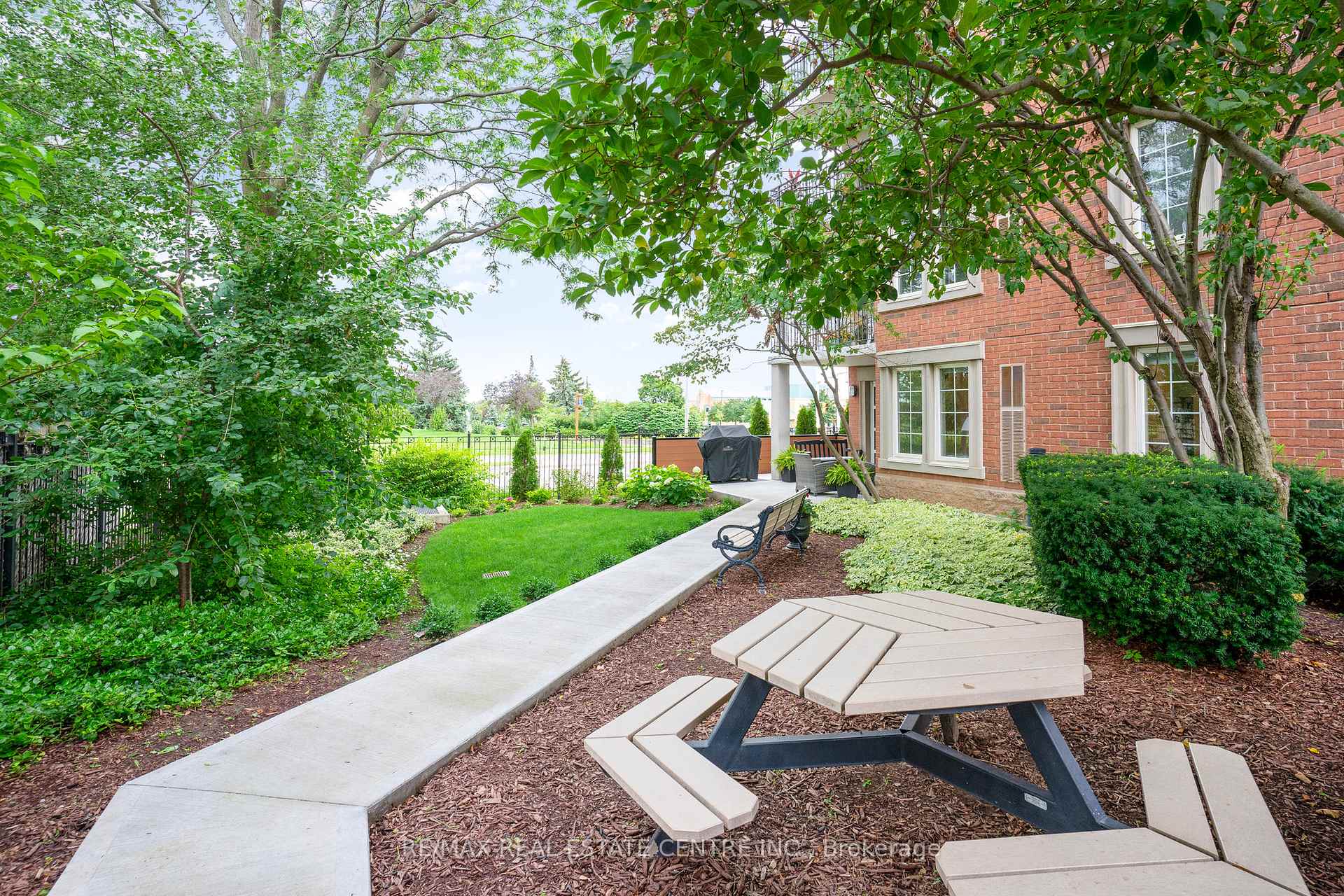 Photo 22 of Unit 410, 2301 Parkhaven Boulevard, Oakville, River Oaks — HOMEH