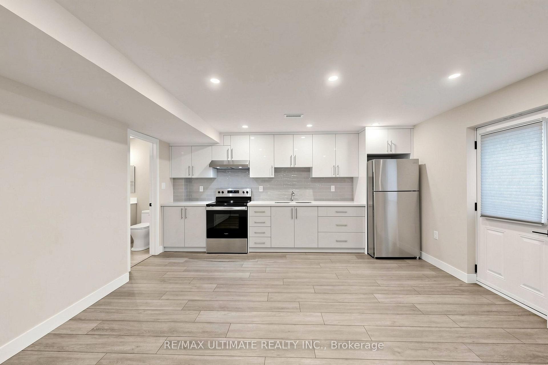Photo 3 of Unit Lower, 10 Warbeck Place, Etobicoke, Kingsview Village-The Westway — HOMEH