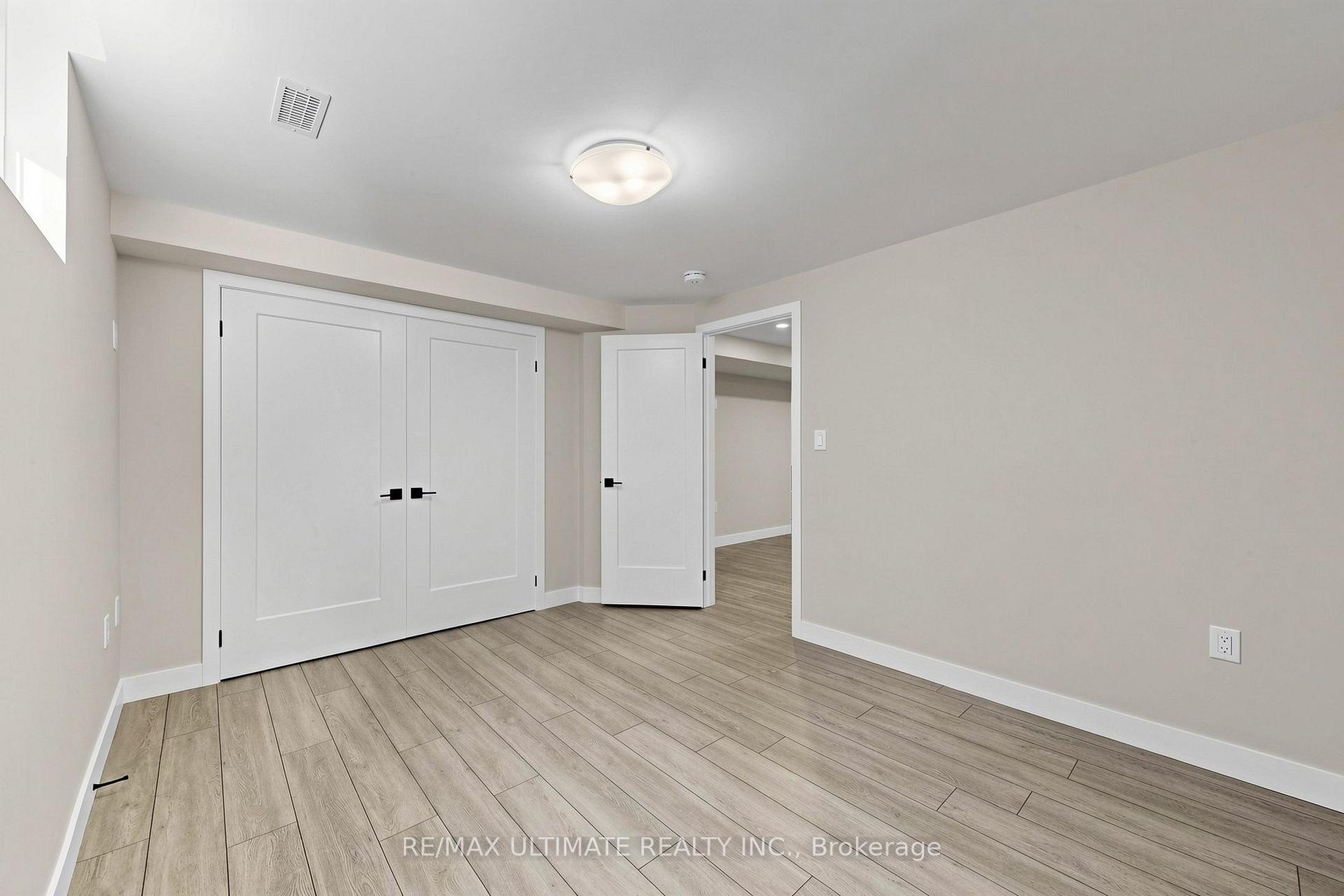 Photo 11 of Unit Lower, 10 Warbeck Place, Etobicoke, Kingsview Village-The Westway — HOMEH