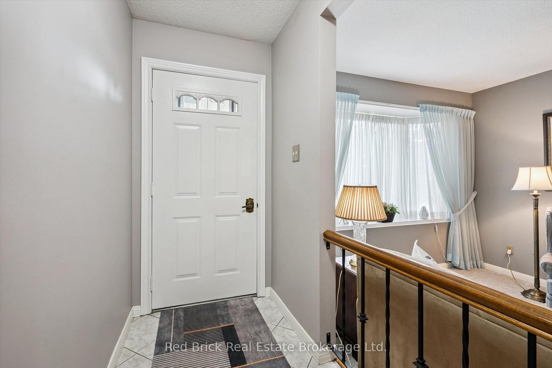 Photo 5 of 2 Woodborough Road, Guelph, Kortright West — HOMEH